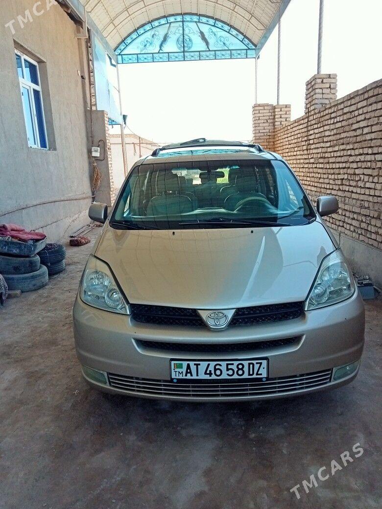 Toyota Sienna 2004 - 280 000 TMT - Дашогуз - img 1