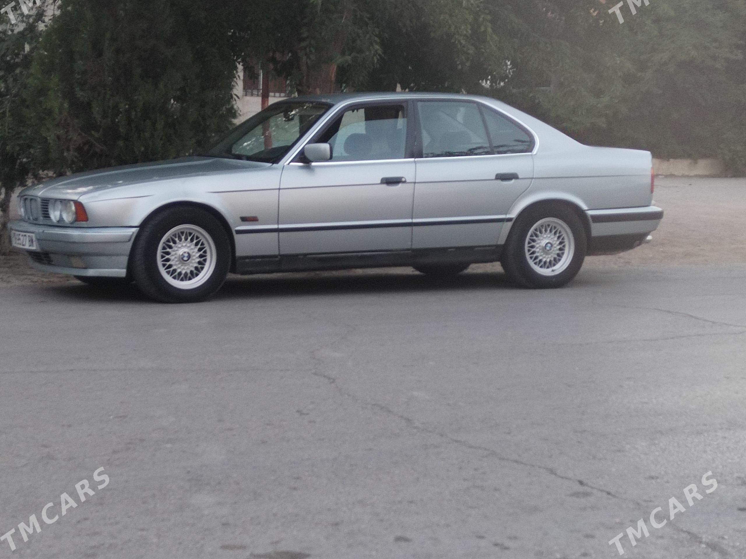 BMW E34 1990 - 75 000 TMT - Jebel - img 1