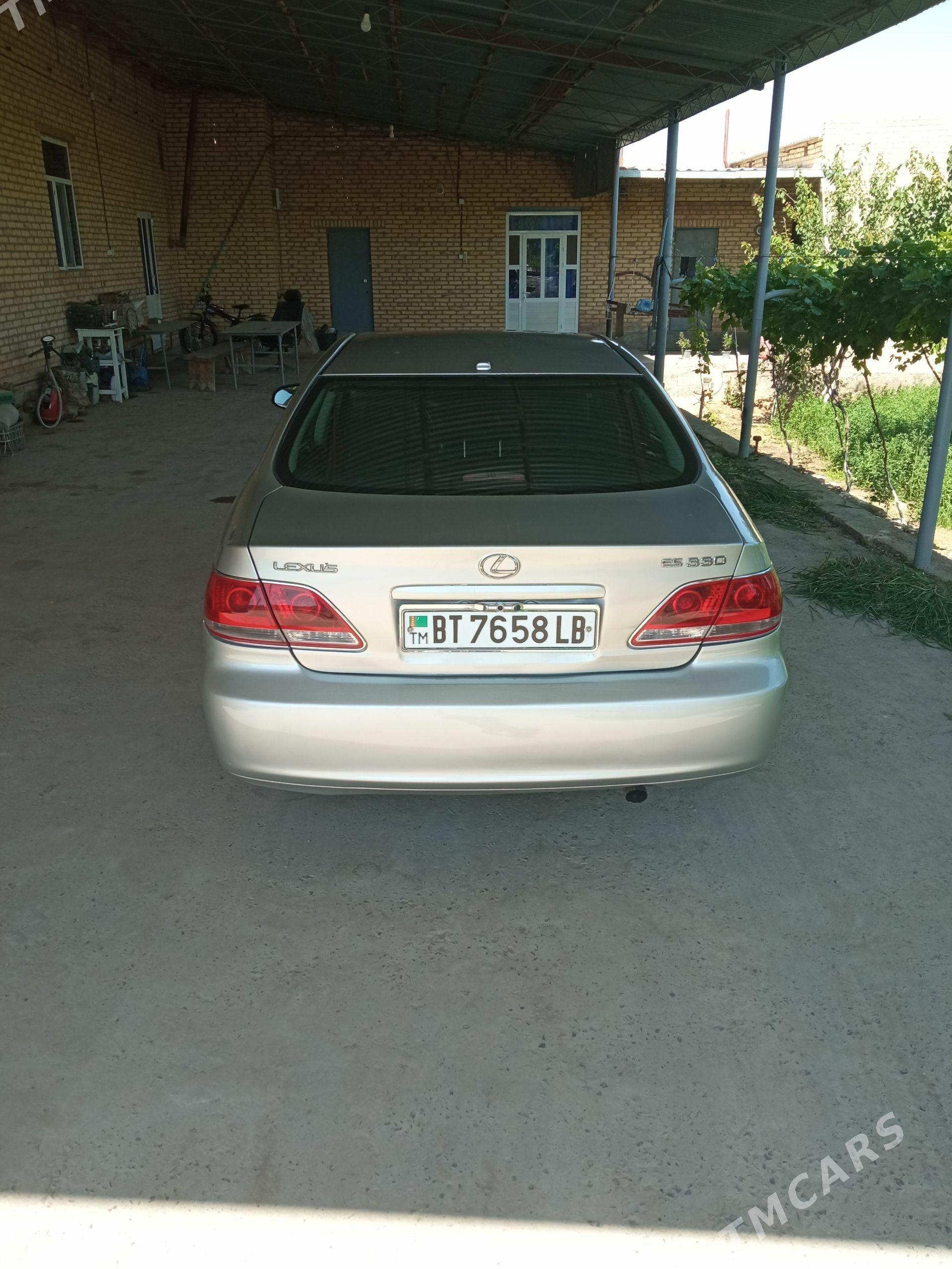 Lexus ES 300 2002 - 240 000 TMT - Дянев - img 1