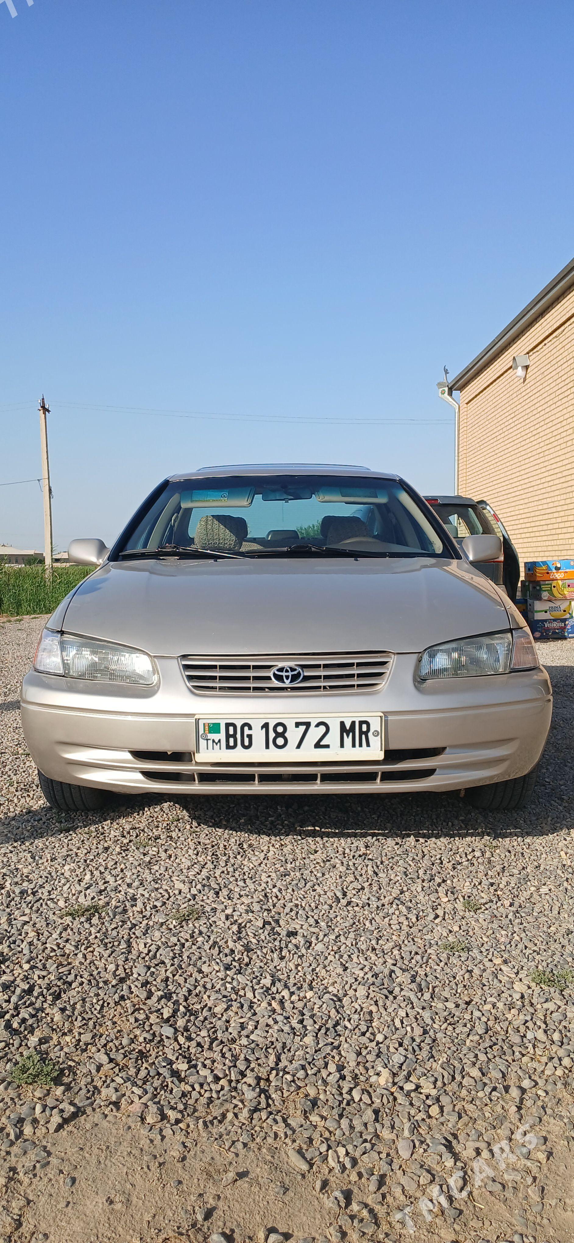Toyota Camry 1999 - 146 000 TMT - Мургап - img 1