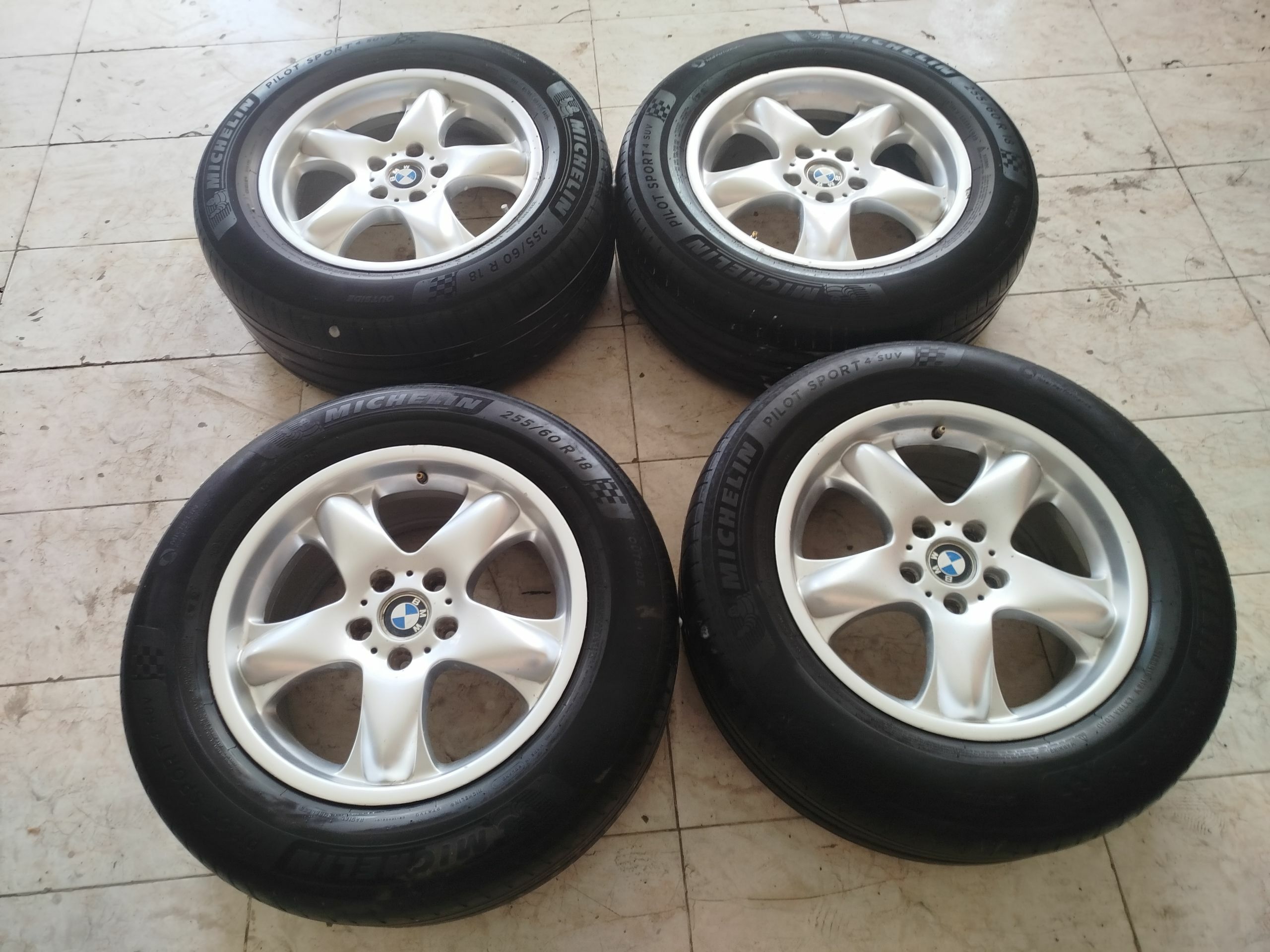 BMW X5 DISKA BALON 255/60/18 3 200 TMT - Türkmenabat - img 1