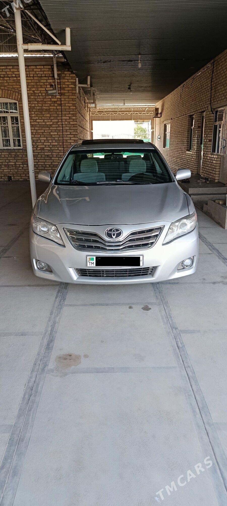 Toyota Camry 2010 - 220 000 TMT - Сакарчага - img 1