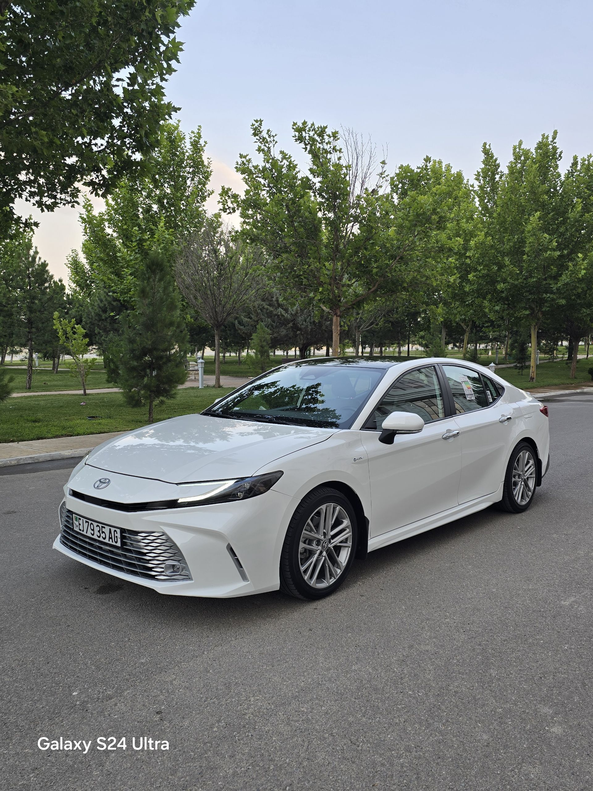 Toyota Camry 2025 - 410 000 TMT - Нефтегаз (ул. Андалиб-Юбилейная) - img 1