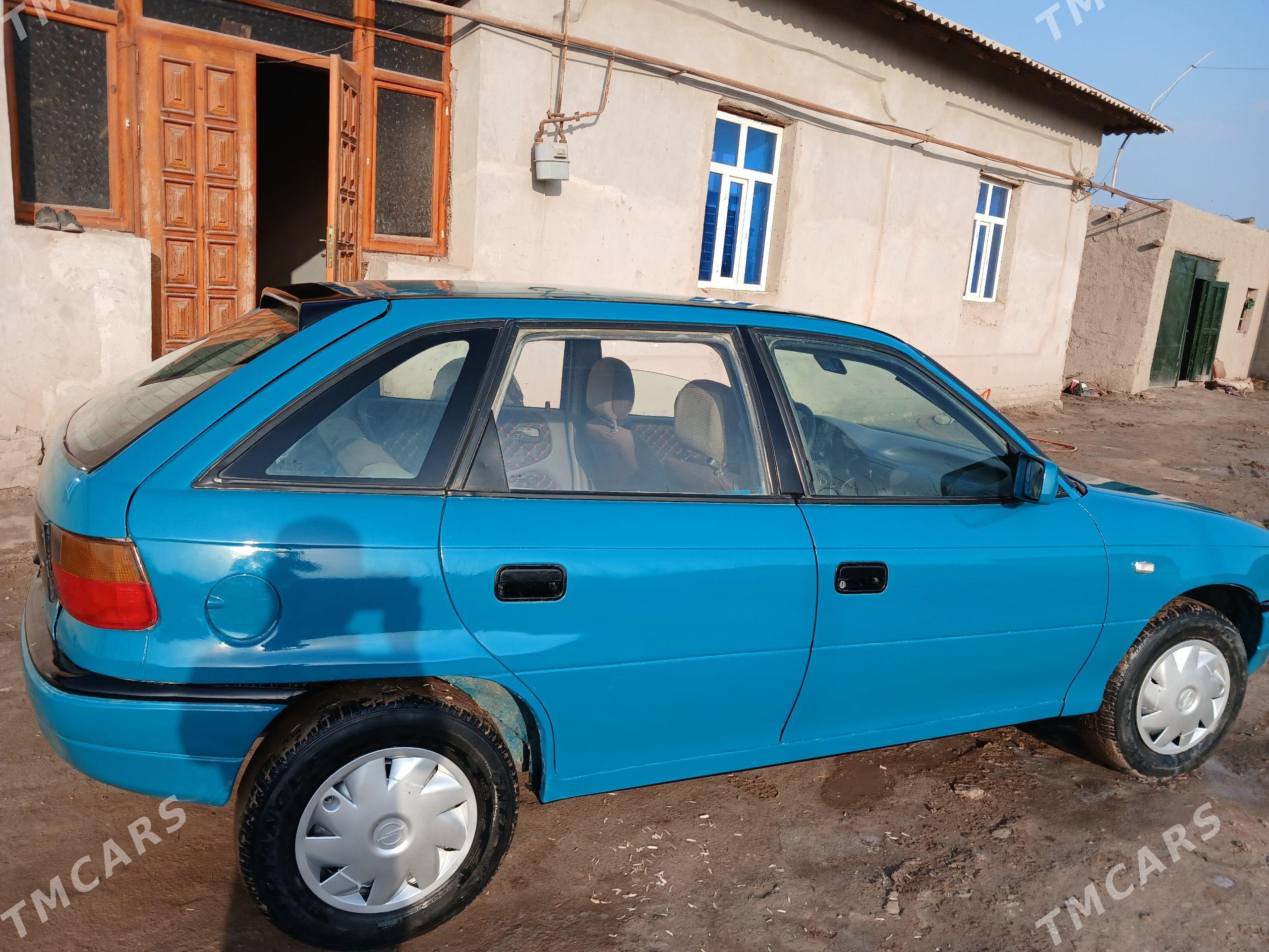 Opel Astra 1992 - 26 000 TMT - Şabat etr. - img 1