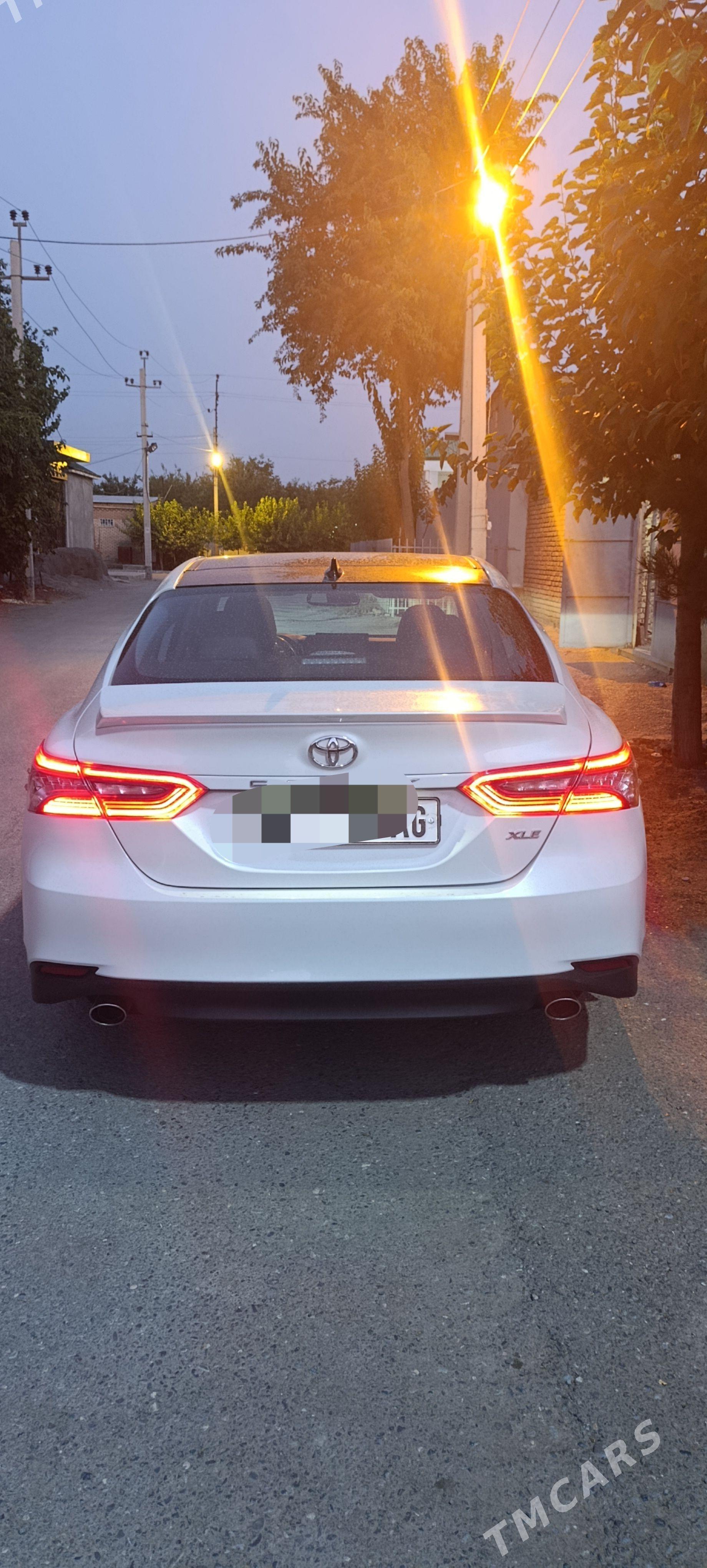 Toyota Camry 2022 - 427 000 TMT - Ашхабад - img 1