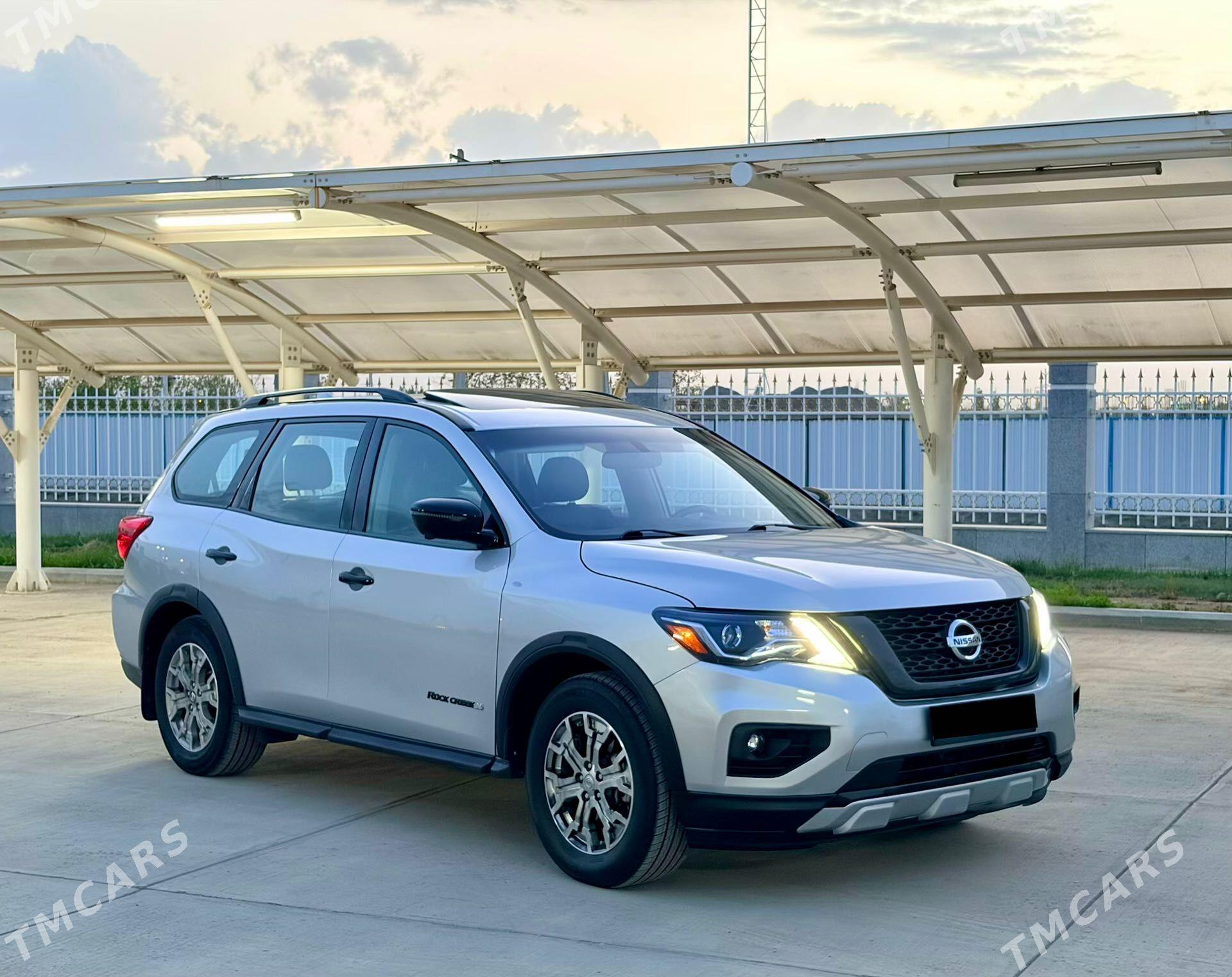 Nissan Pathfinder 2020 - 325 000 TMT - Дашогуз - img 1