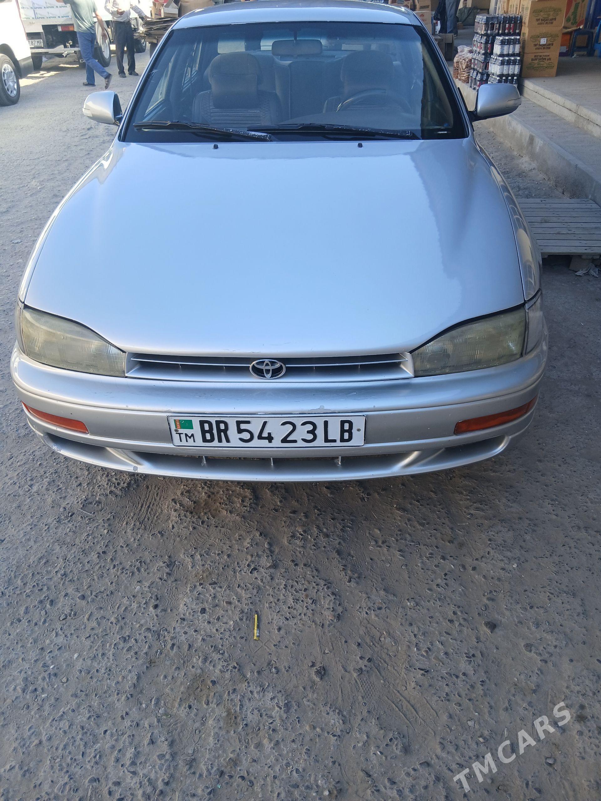 Toyota Camry 1992 - 100 000 TMT - Saýat - img 1