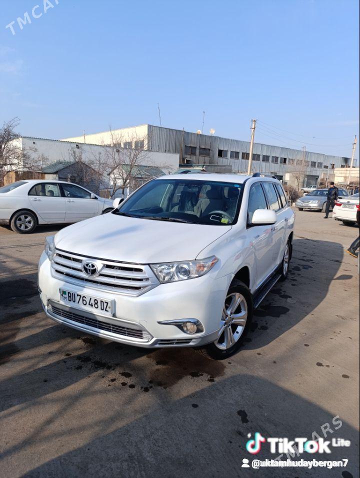 Toyota Highlander 2012 - 375 000 TMT - Дашогуз - img 1