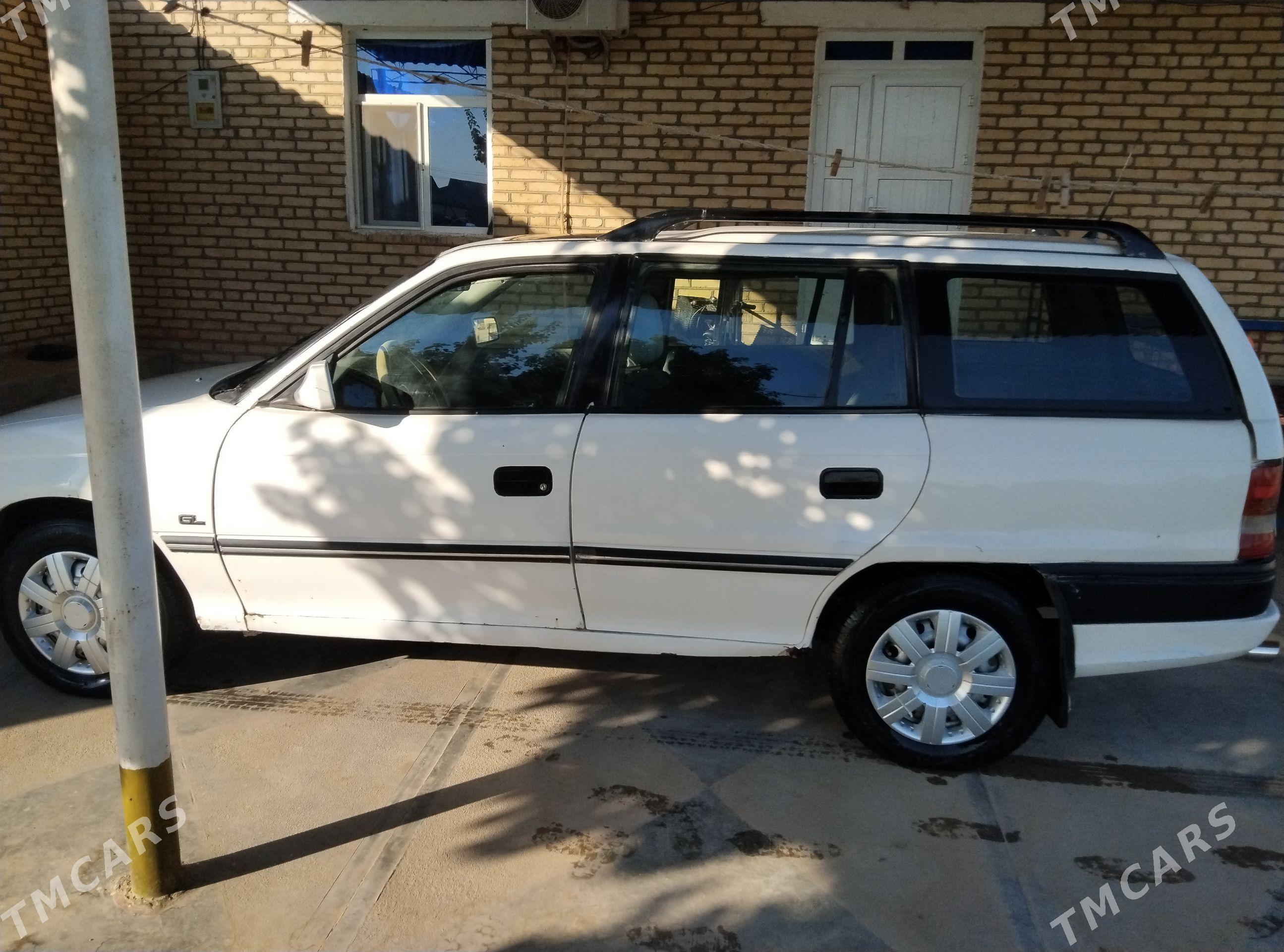Opel Astra 1992 - 37 000 TMT - Байрамали - img 1