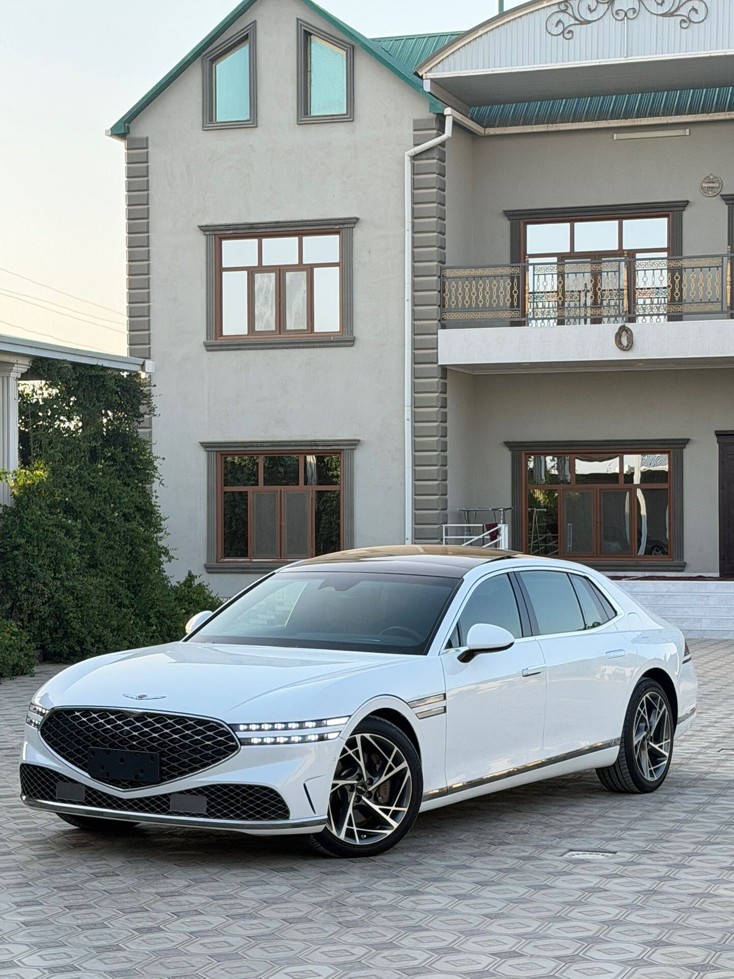 Genesis G90 2023 - 1 200 000 TMT - Mary - img 1