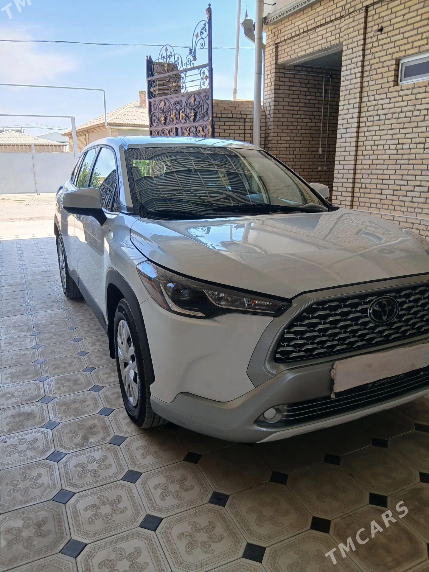 Toyota Corolla Cross 2023 - 340 000 TMT - Векильбазар - img 1