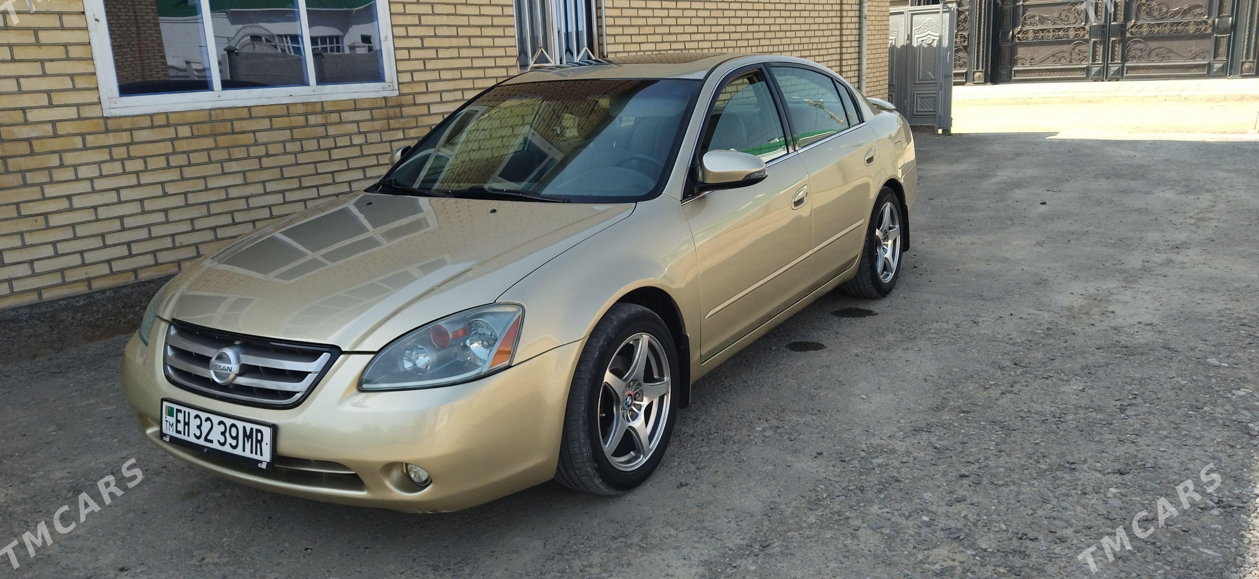 Nissan Altima 2003 - 110 000 TMT - Мары - img 1