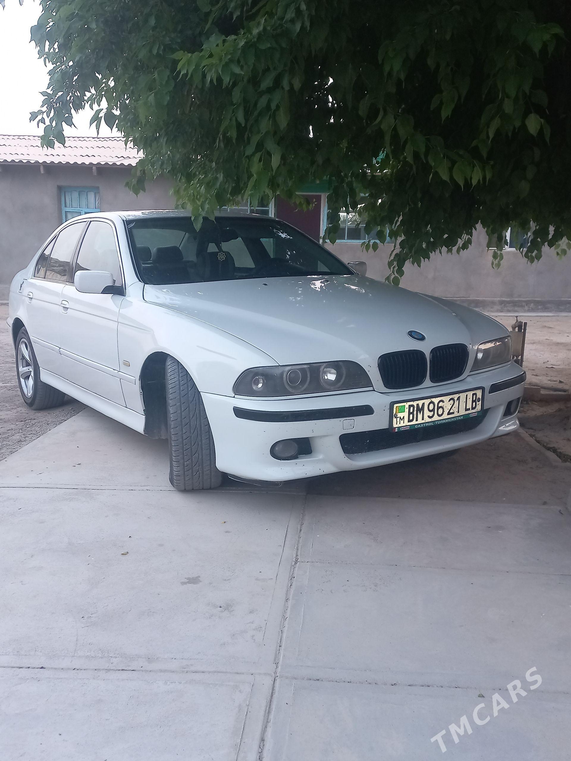 BMW 530 2001 - 130 000 TMT - Койтендаг - img 1