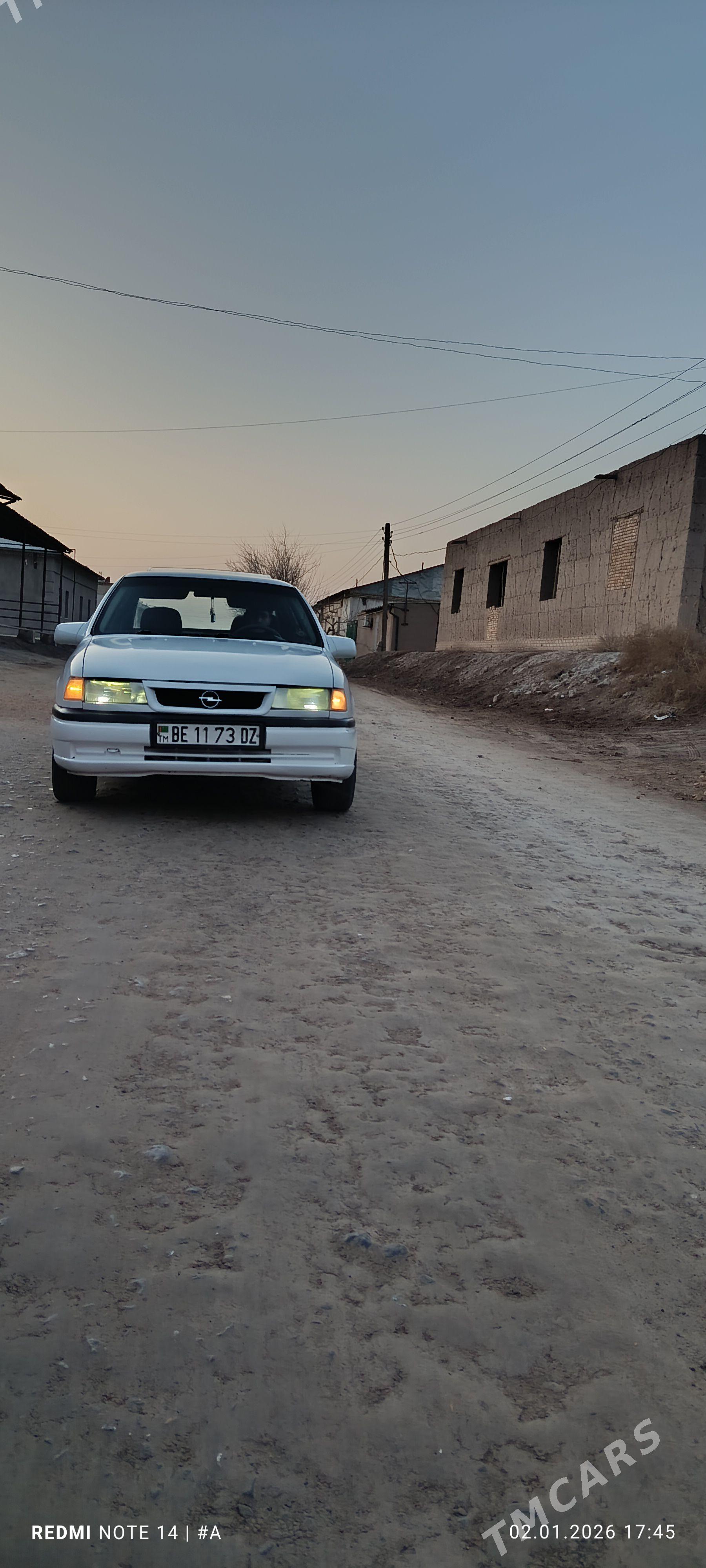 Opel Vectra 1991 - 40 000 TMT - Шабатский этрап - img 1