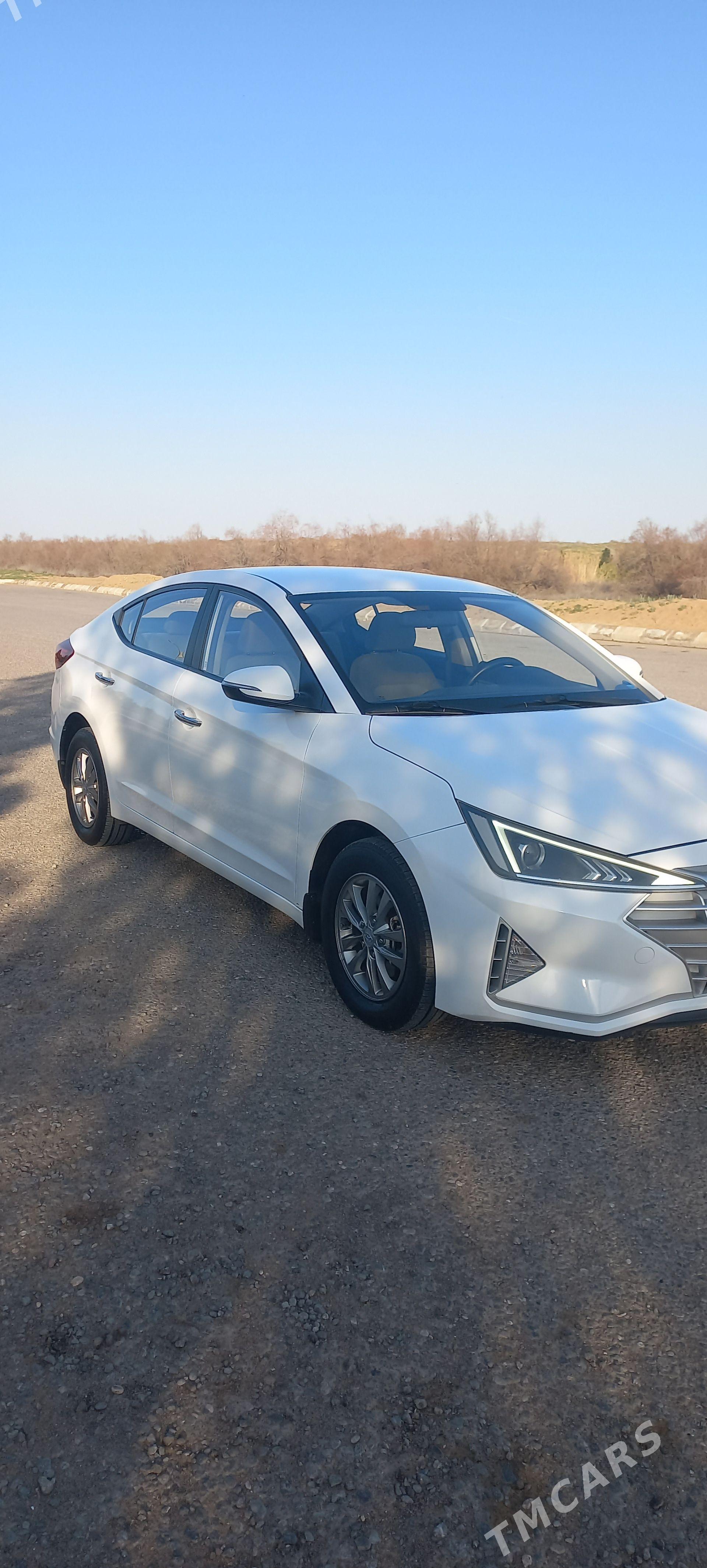 Hyundai Elantra 2019 - 240 000 TMT - Чоганлы - img 1