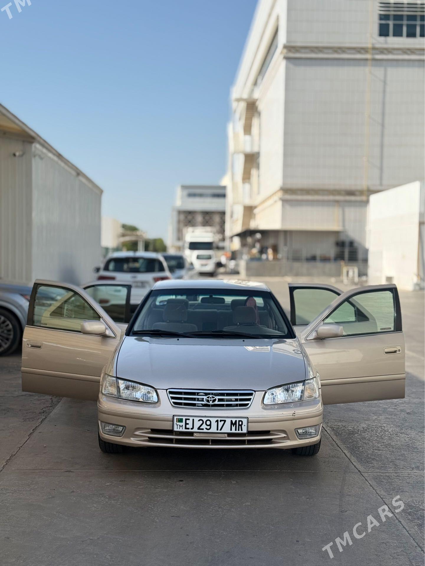 Toyota Camry 2000 - 195 000 TMT - Мары - img 1