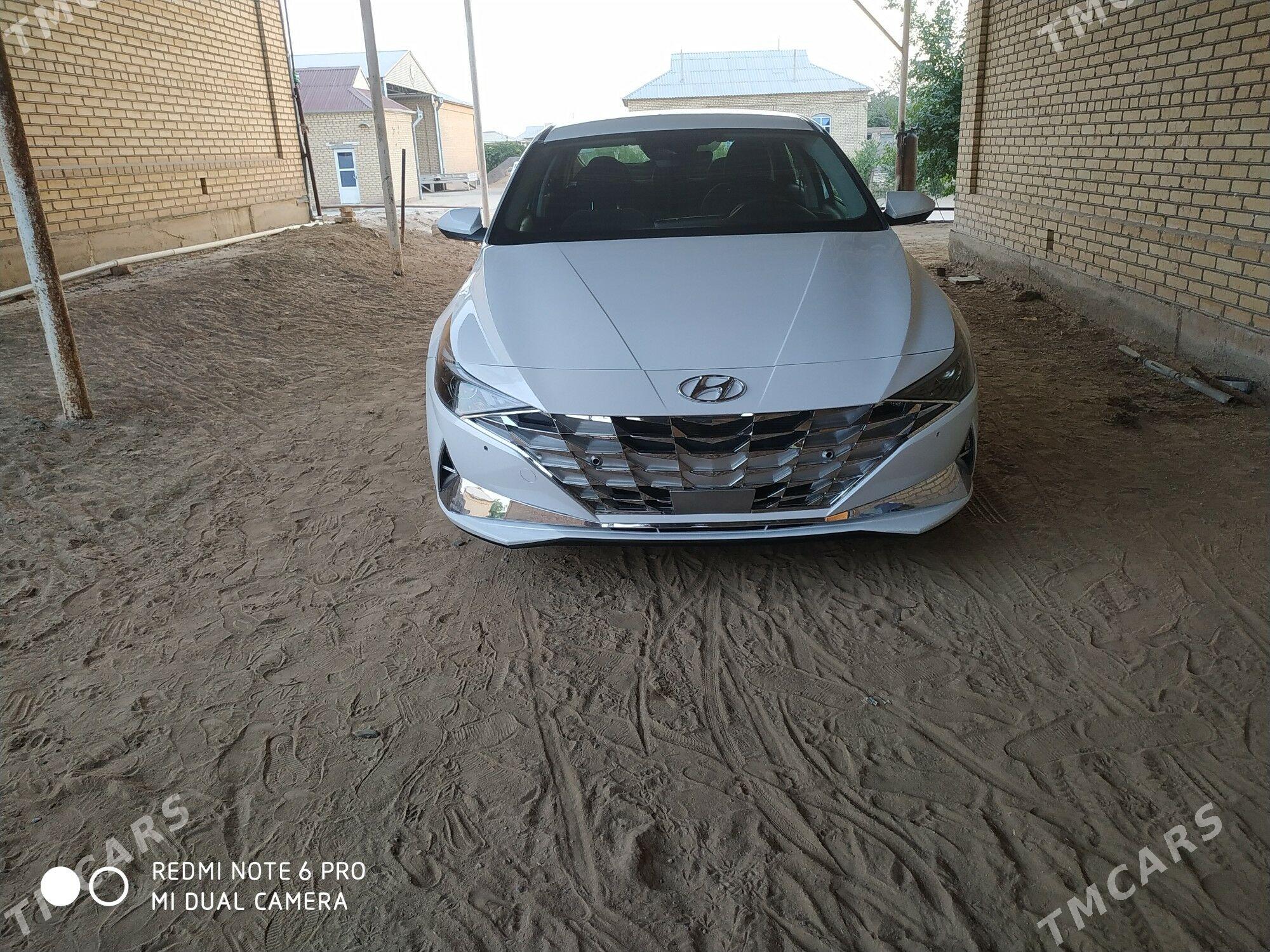 Hyundai Elantra 2021 - 240 000 TMT - Сакарчага - img 1
