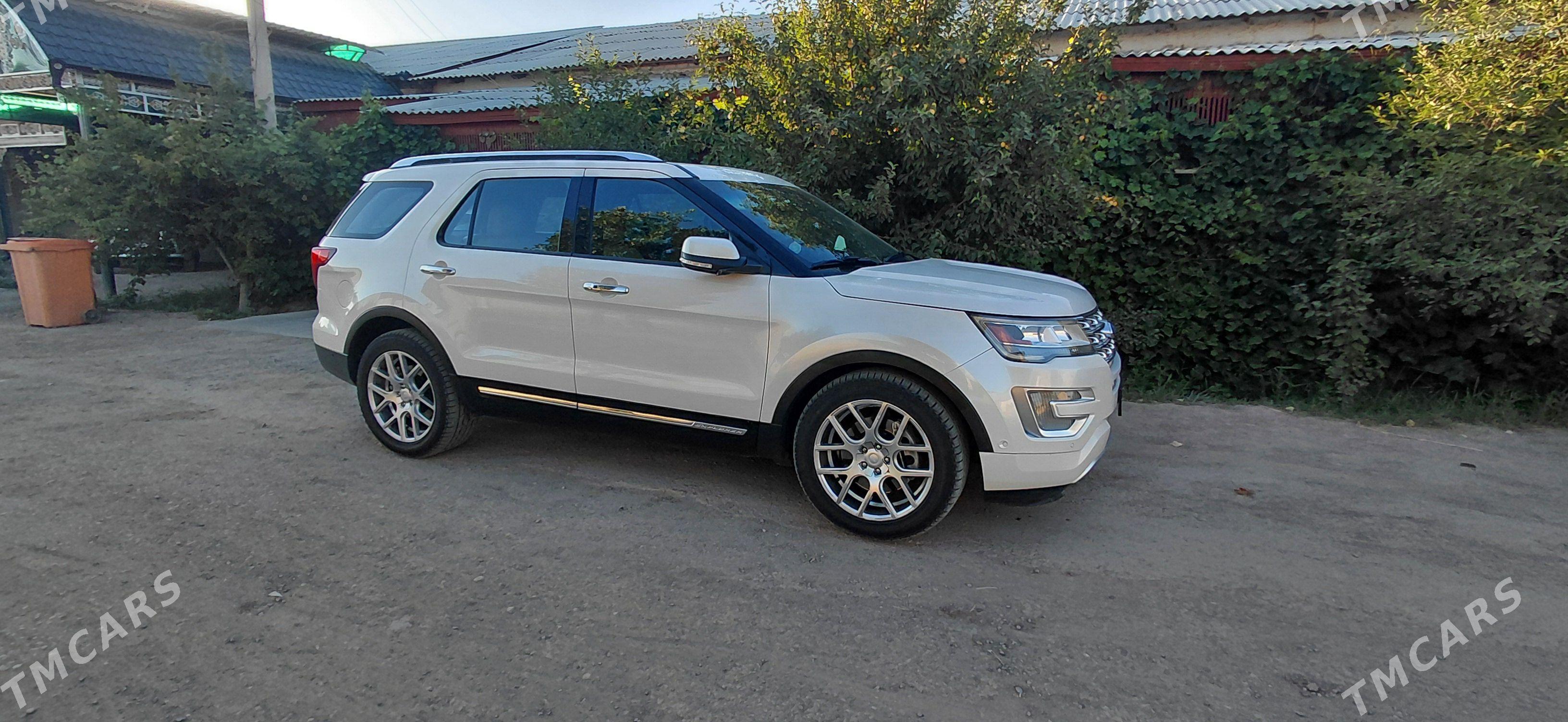 Ford Explorer 2017 - 350 000 TMT - Дашогуз - img 1