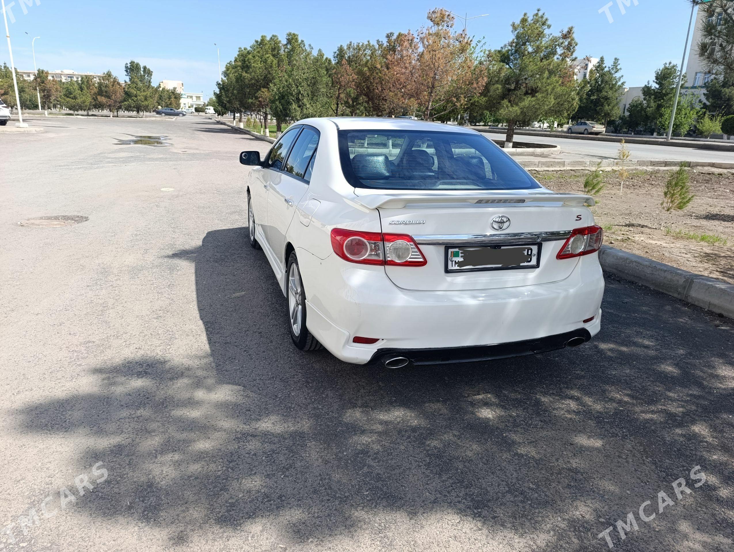 Toyota Corolla 2013 - 180 000 TMT - Туркменабат - img 1