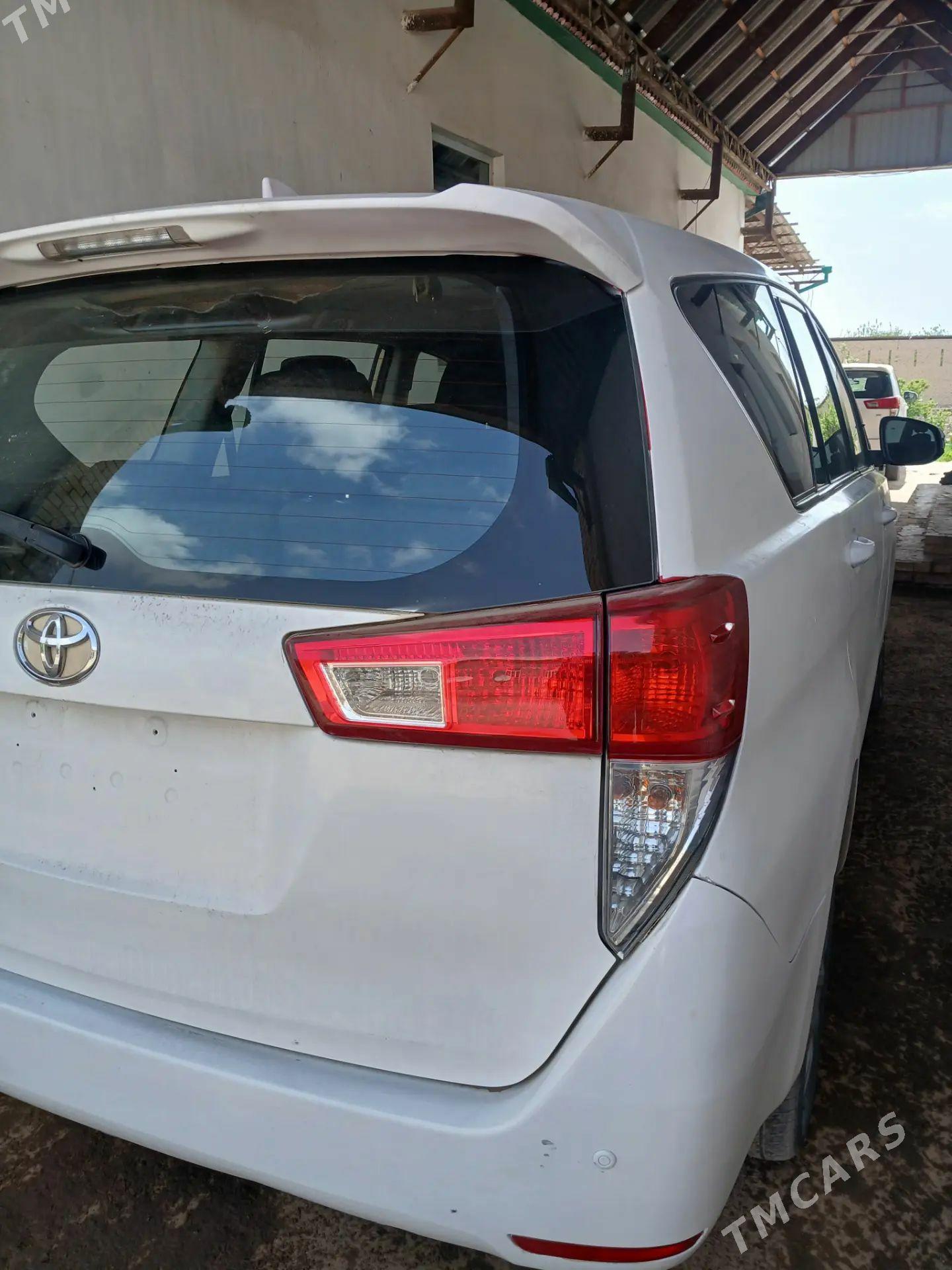 Toyota Innova 2021 - 255 000 TMT - Керки - img 1