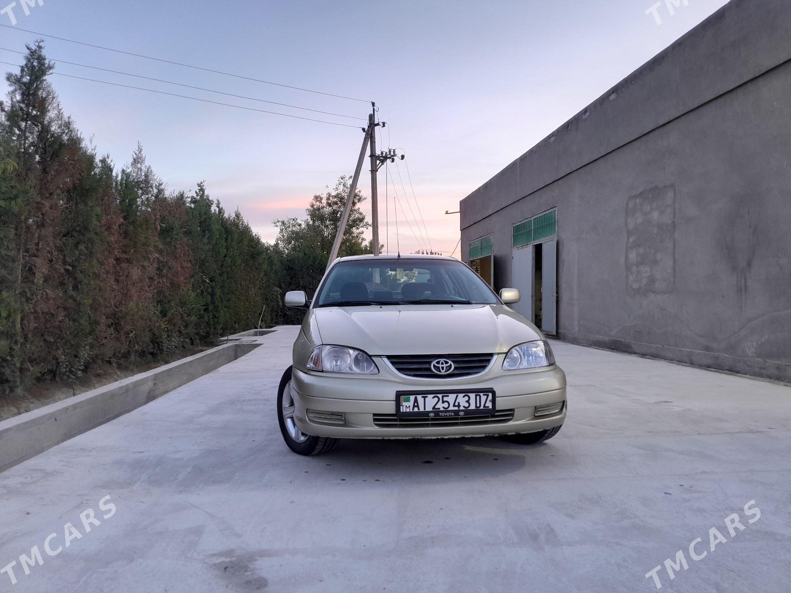 Toyota Avensis 2002 - 125 000 TMT - Gurbansoltan Eje - img 1
