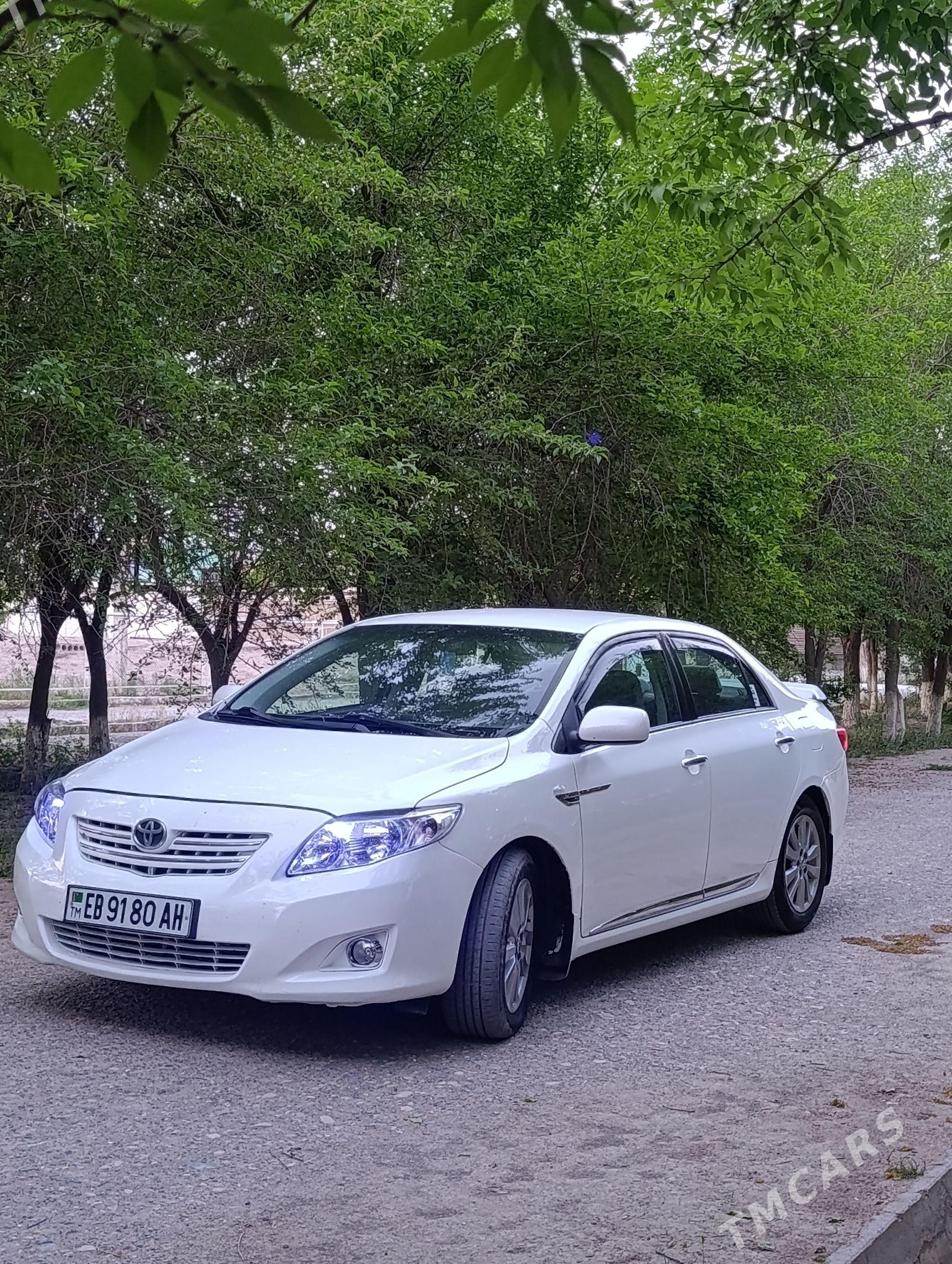 Toyota Corolla 2010 - 158 000 TMT - Теджен - img 1