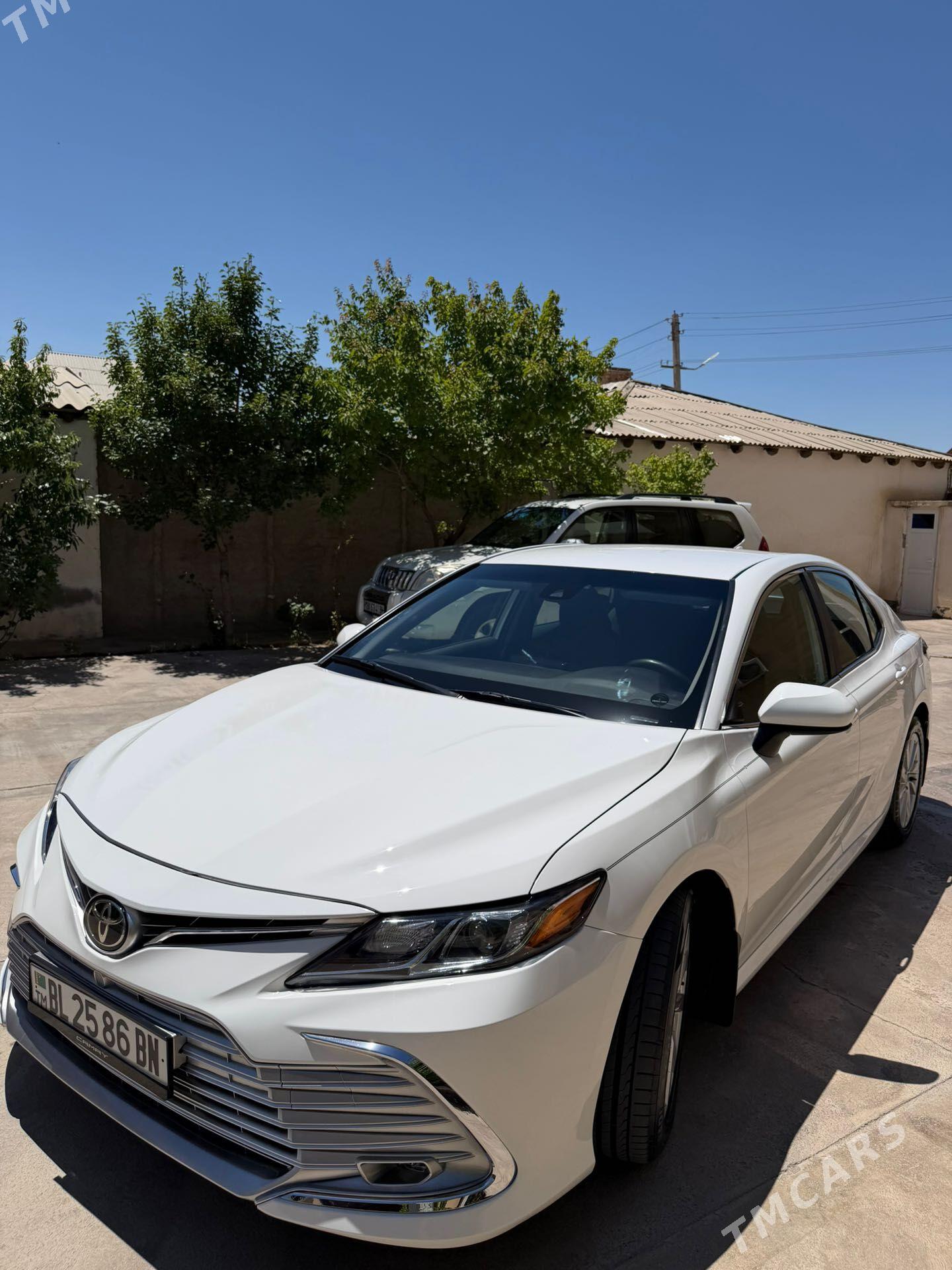 Toyota Camry 2023 - 345 000 TMT - Balkanabat - img 1