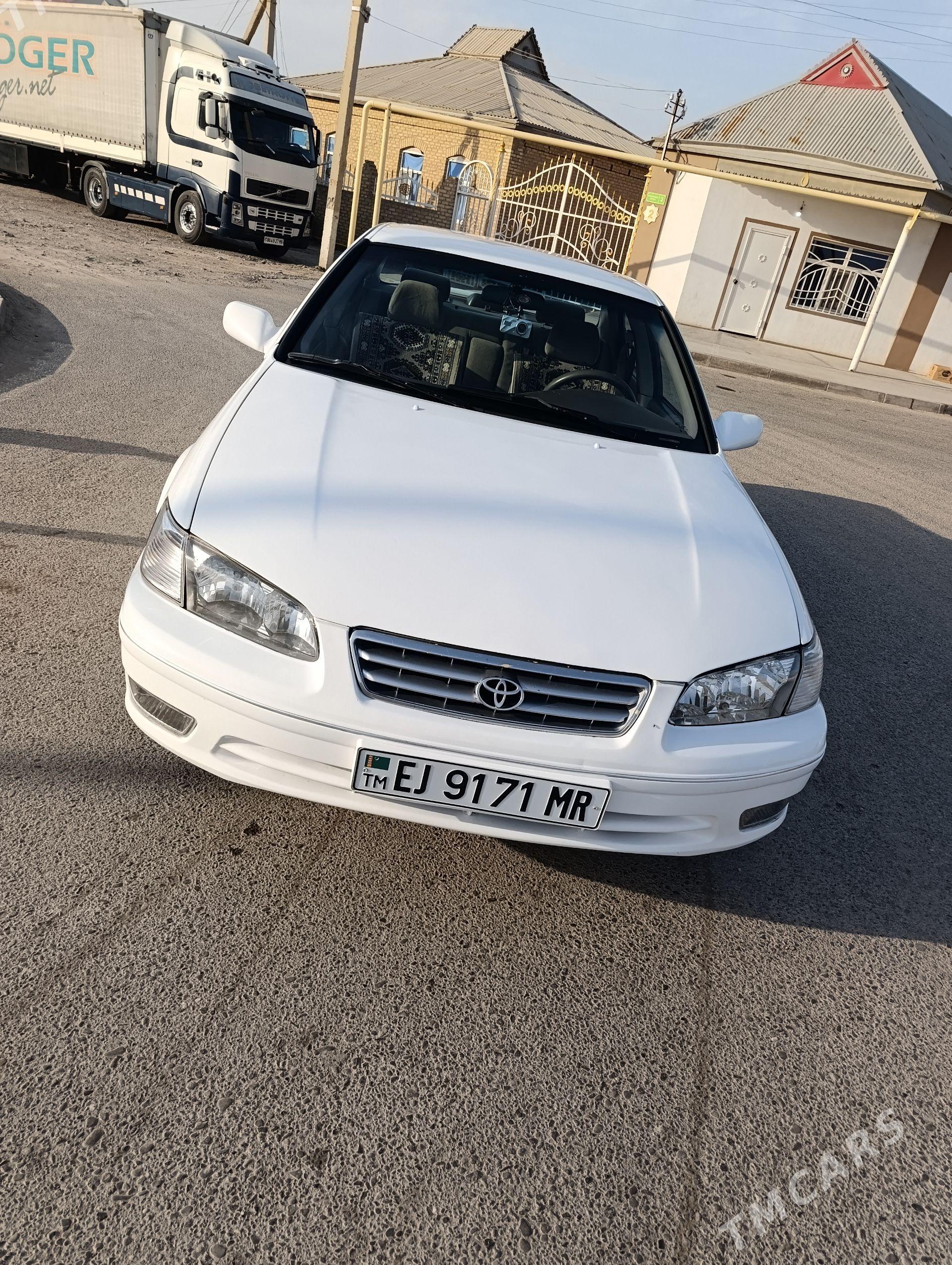 Toyota Camry 2000 - 170 000 TMT - Мары - img 1