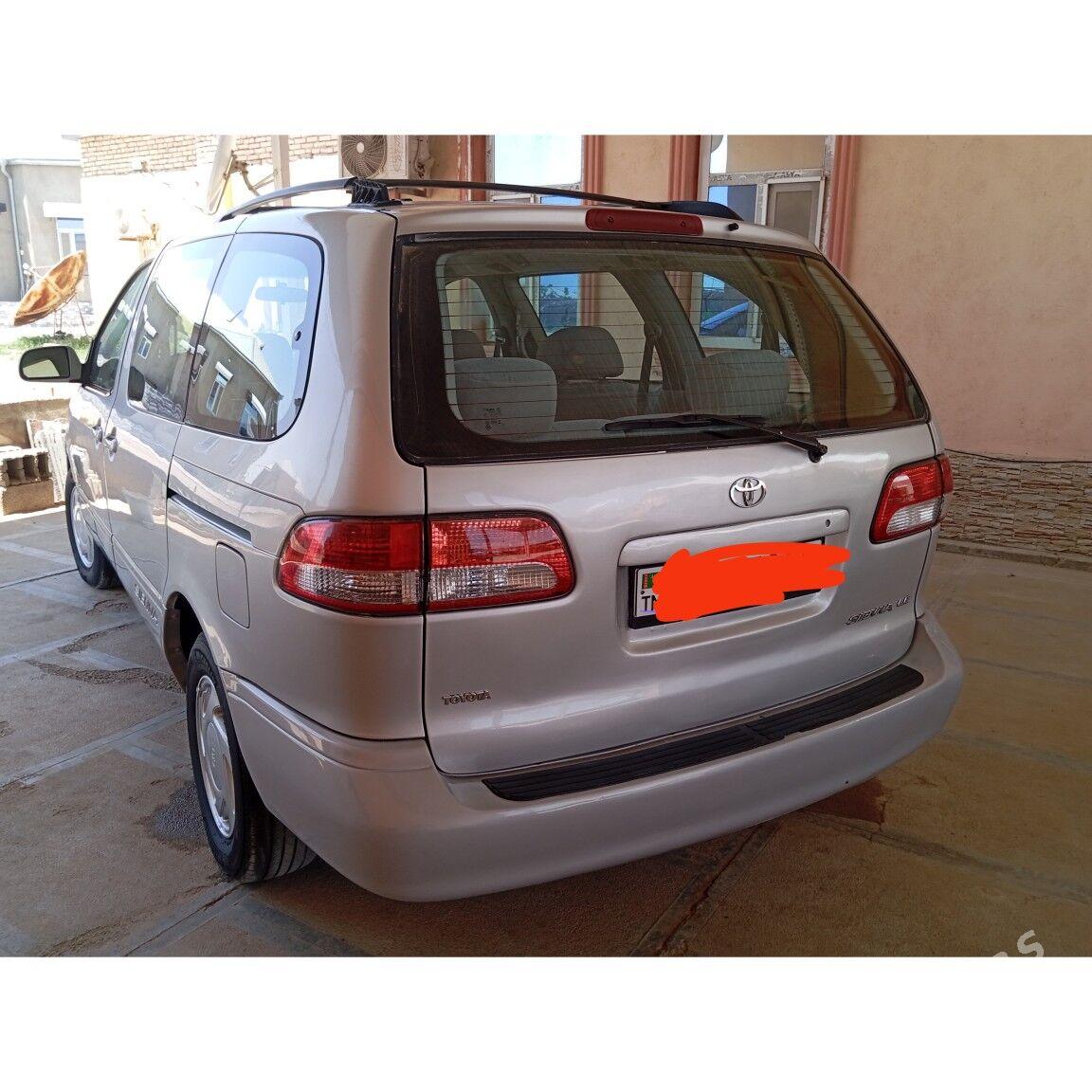 Toyota Sienna 2002 - 215 000 TMT - Мары - img 1