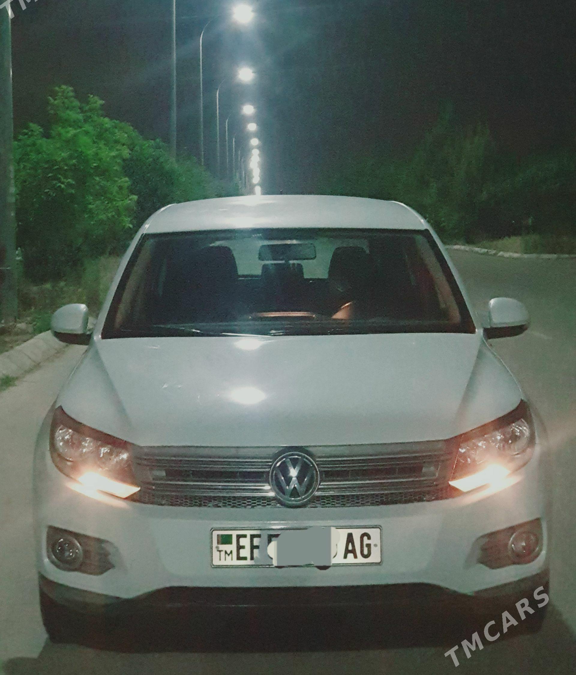 Volkswagen Tiguan 2012 - 175 000 TMT - Aşgabat - img 1
