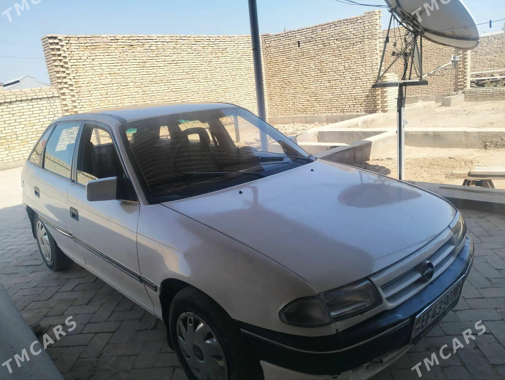 Opel Astra 1992 - 40 000 TMT - Байрамали - img 1