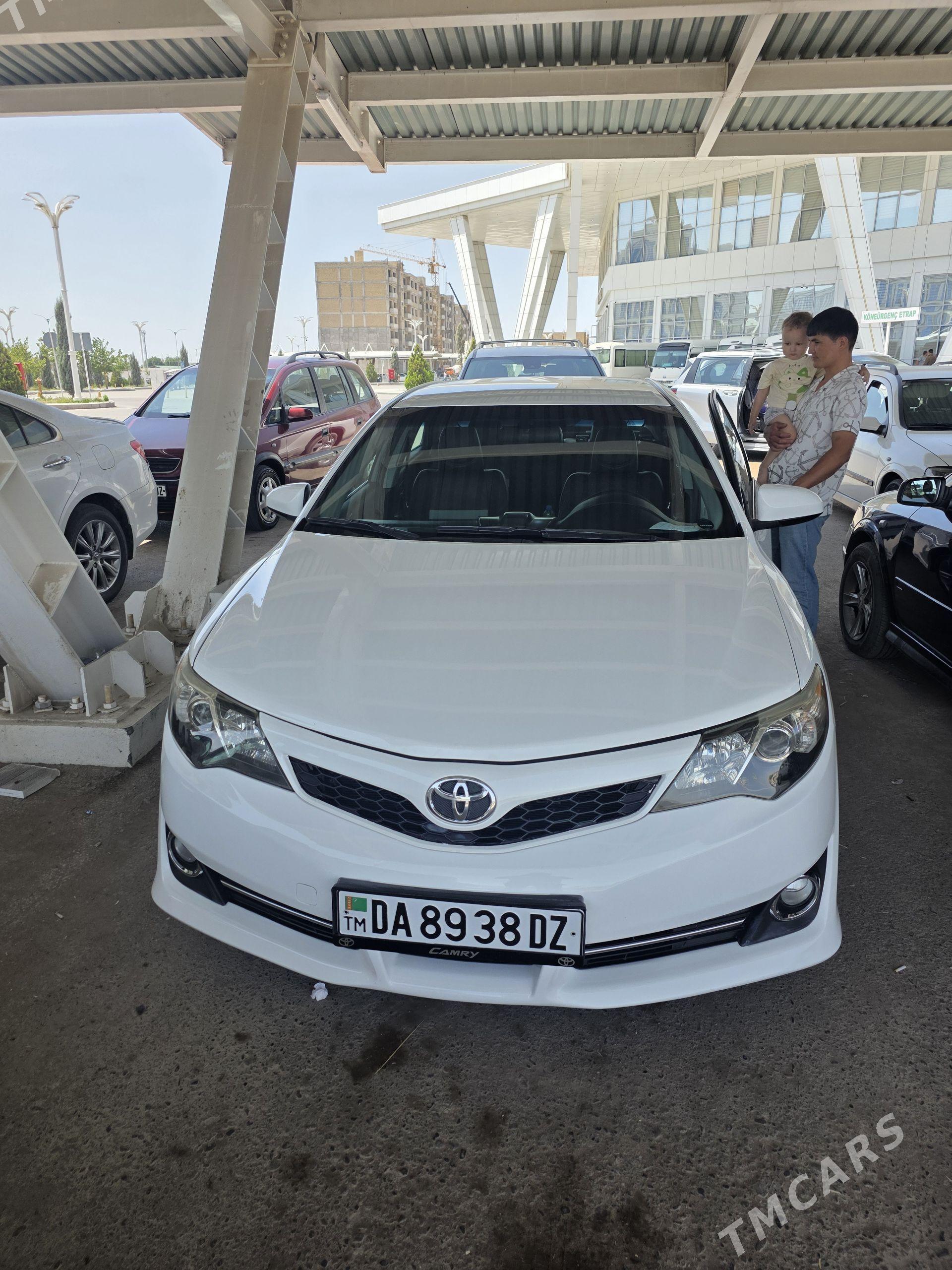 Toyota Camry 2013 - 270 000 TMT - Губадаг - img 1