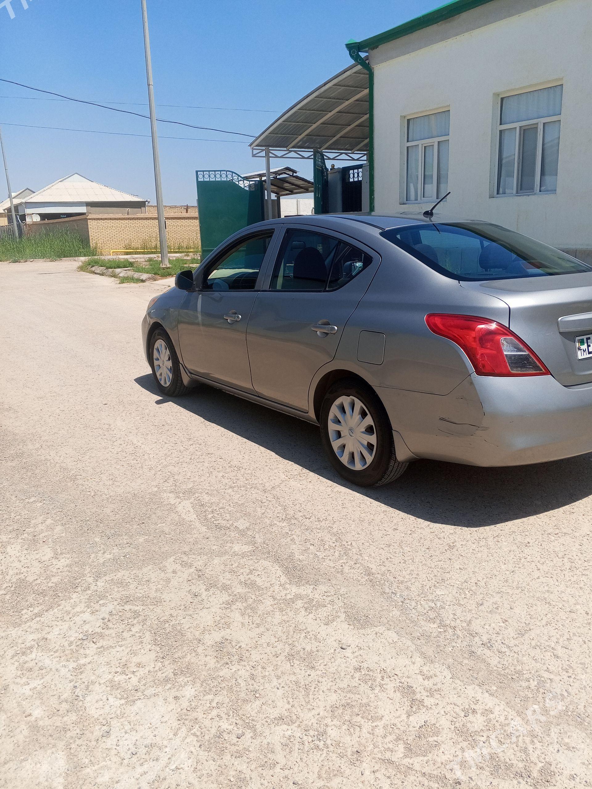 Nissan Versa 2012 - 102 000 TMT - Baýramaly - img 1