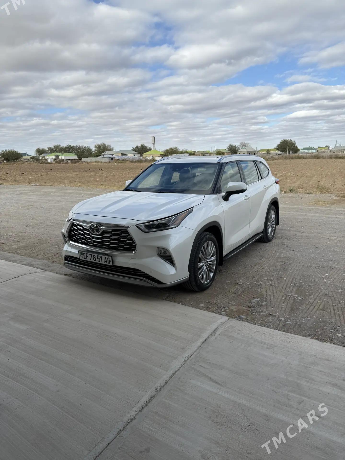Toyota Highlander 2020 - 776 000 TMT - Ашхабад - img 1