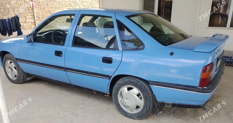 Opel Vectra 1991 - 42 000 TMT - Gyzylarbat - img 1
