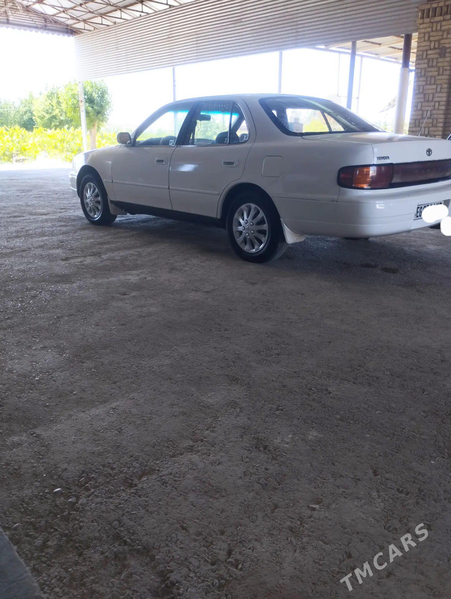 Toyota Camry 1994 - 97 000 TMT - Мургап - img 1
