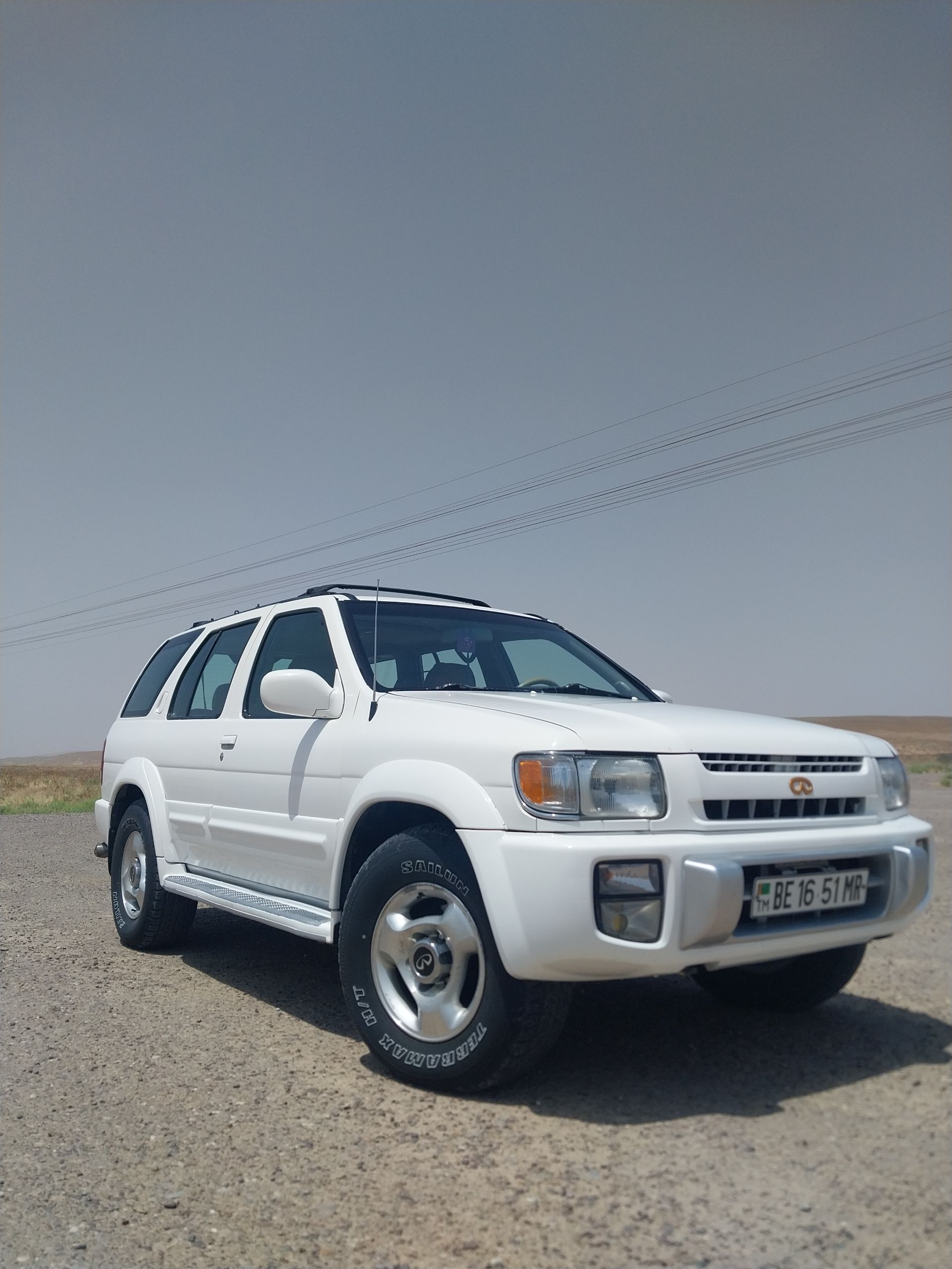 Infiniti QX4 2000 - 129 000 TMT - Mary - img 1