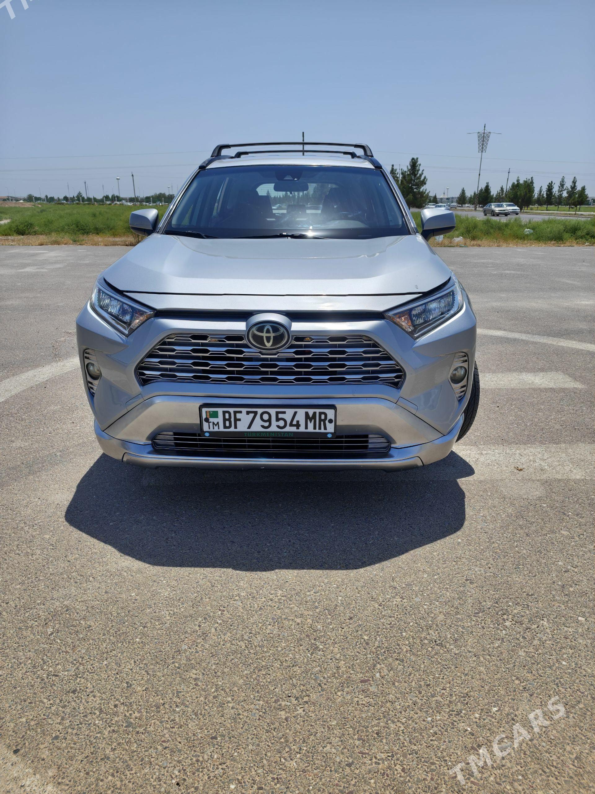 Toyota RAV4 2021 - 330 000 TMT - Сакарчага - img 1