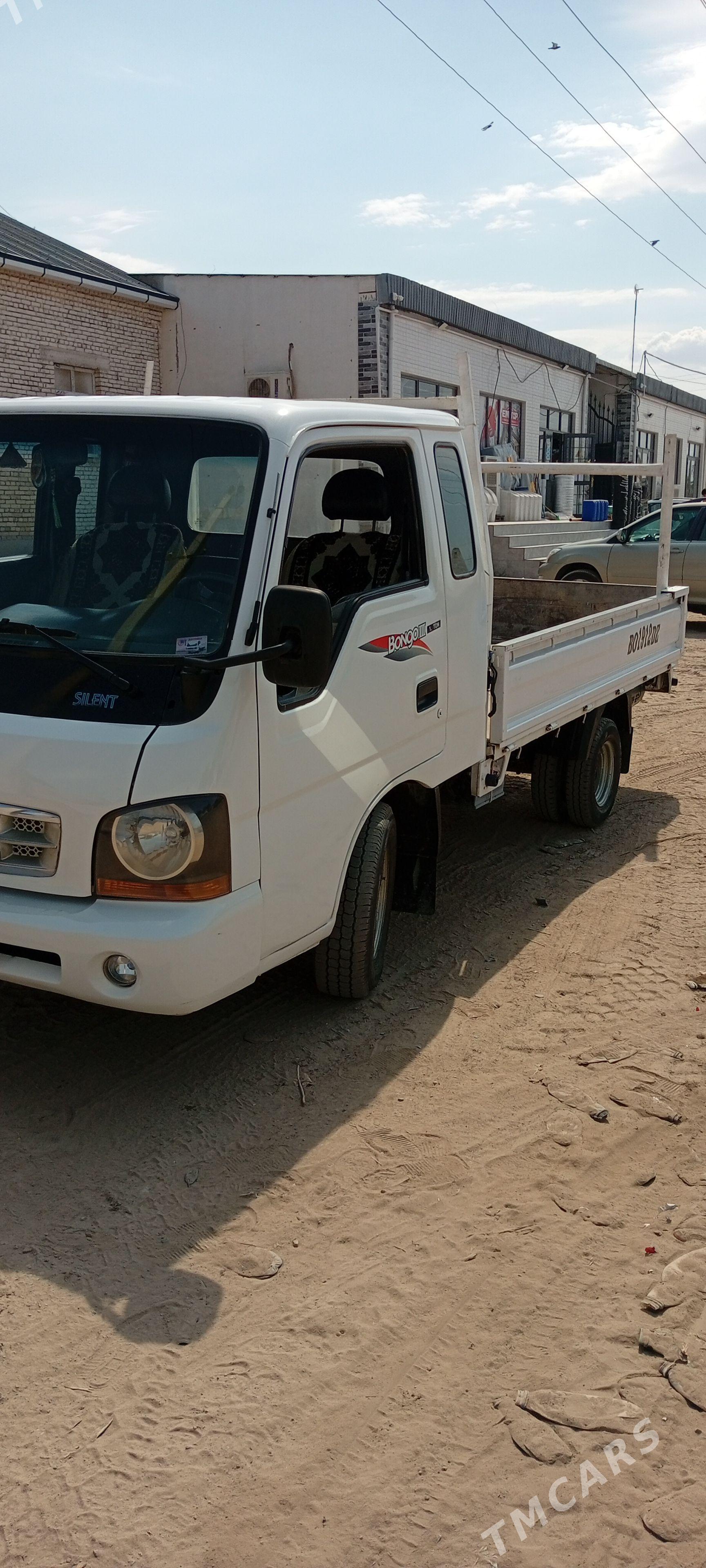 Kia Bongo 2002 - 120 000 TMT - Дашогуз - img 1