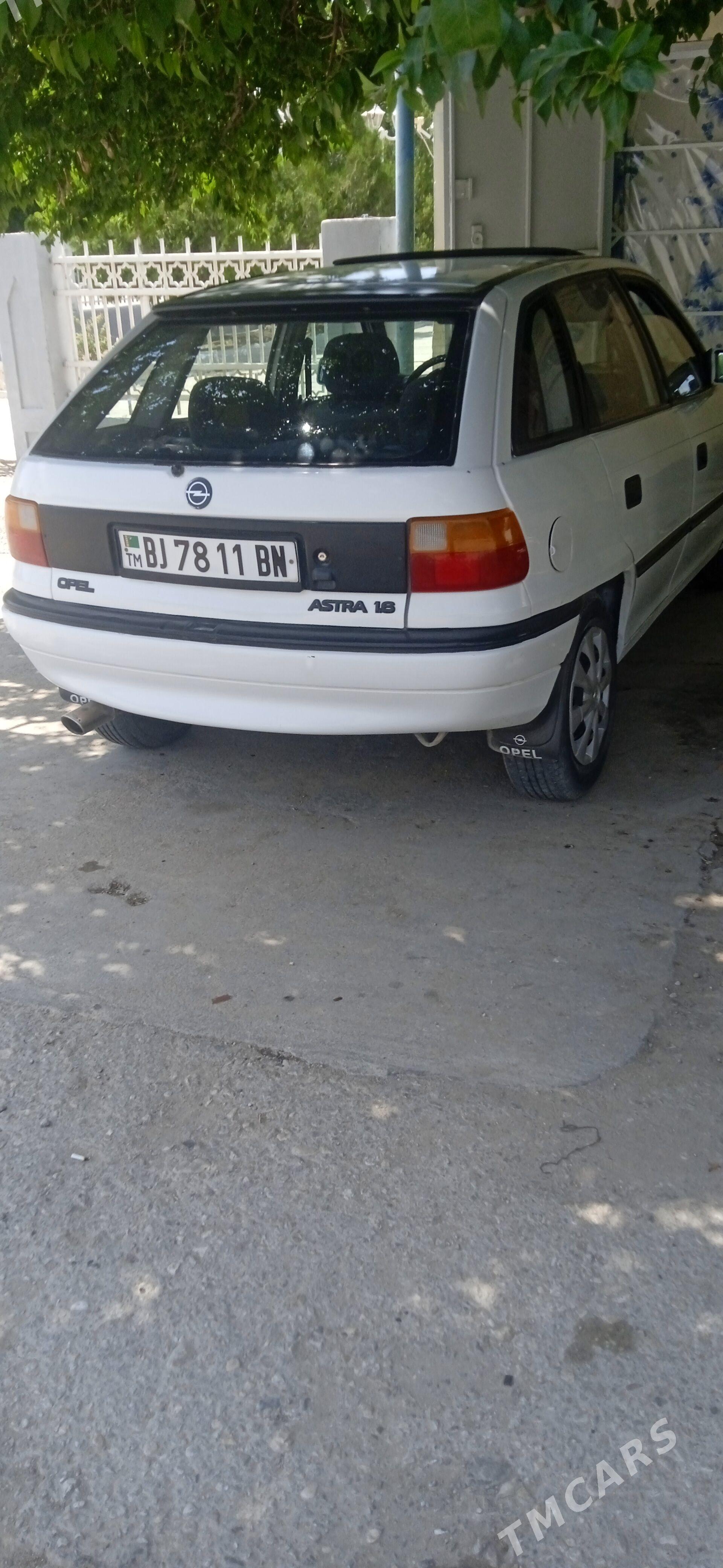 Opel Astra 1992 - 40 000 TMT - Балканабат - img 1