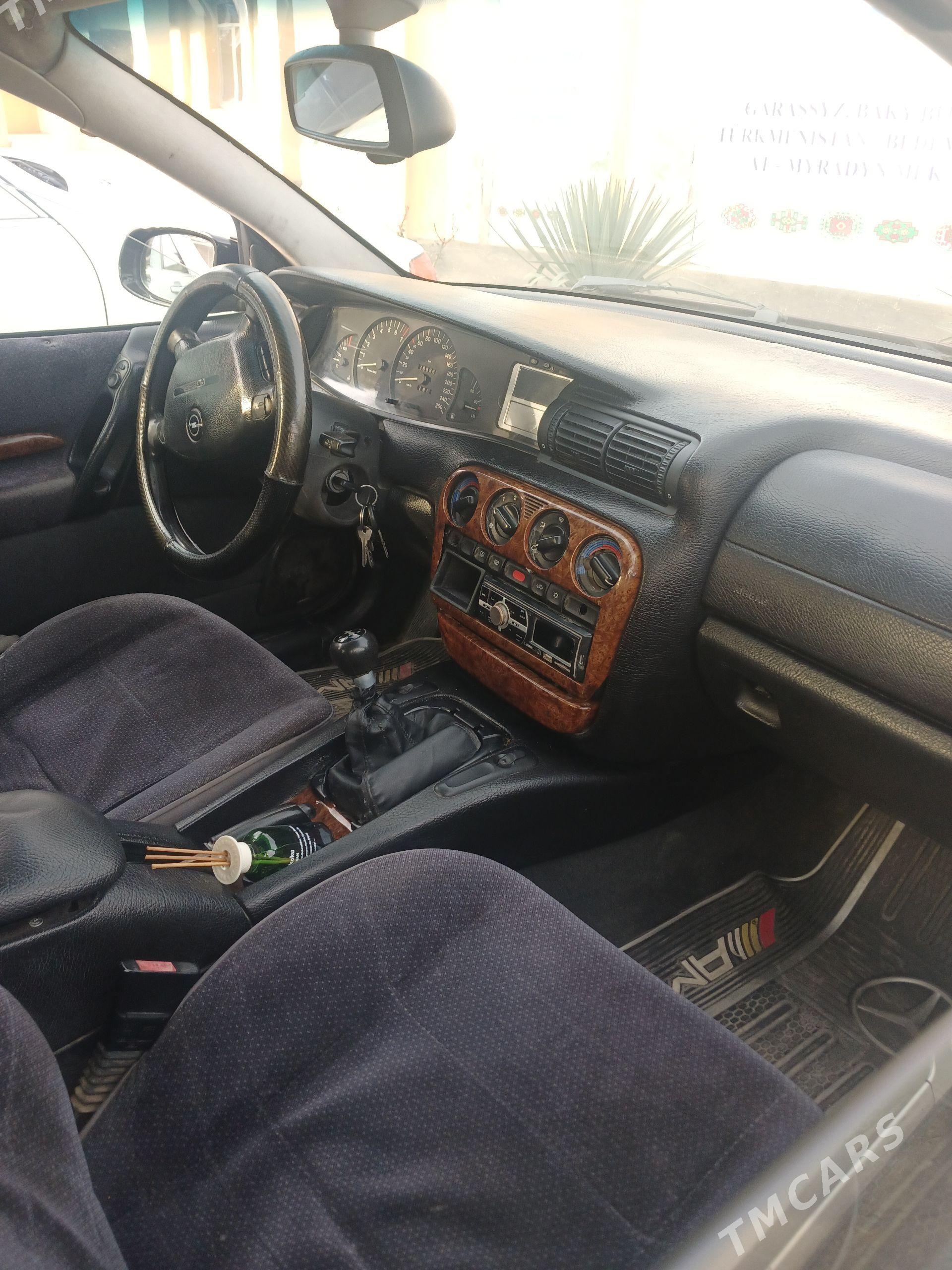 Opel Omega 1995 - 58 000 TMT - Туркменабат - img 1