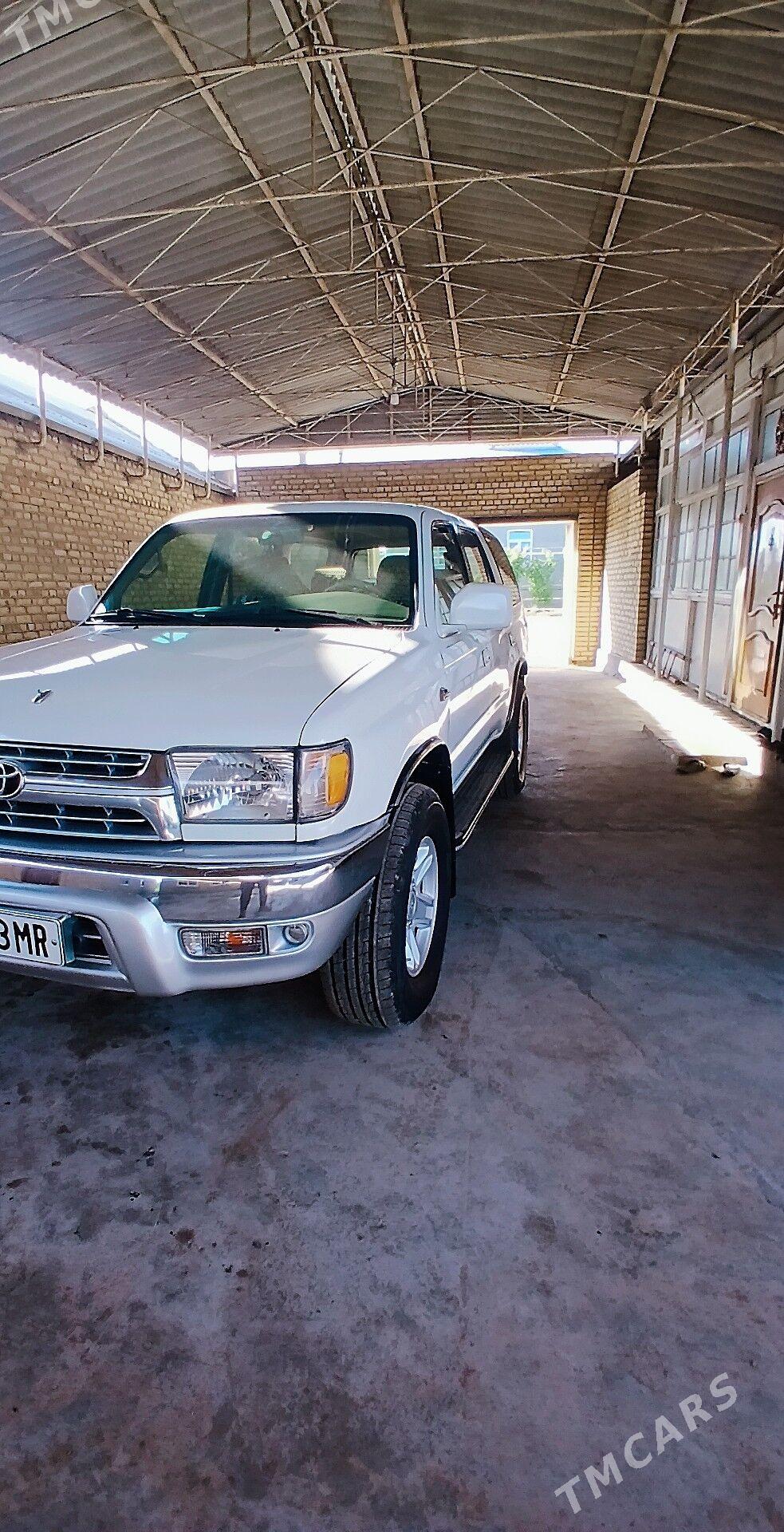 Toyota 4Runner 2001 - 220 000 TMT - Мары - img 1