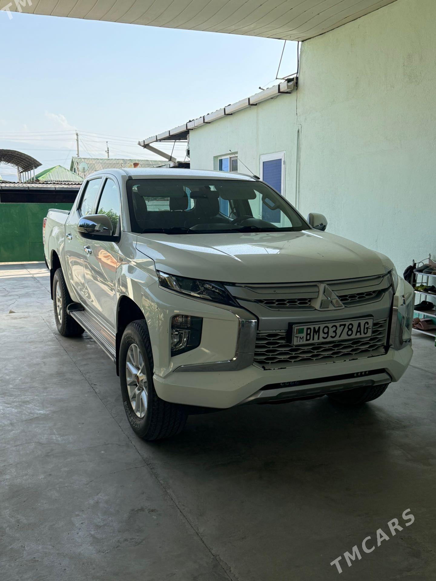 Mitsubishi L200 2020 - 330 000 TMT - Ашхабад - img 1