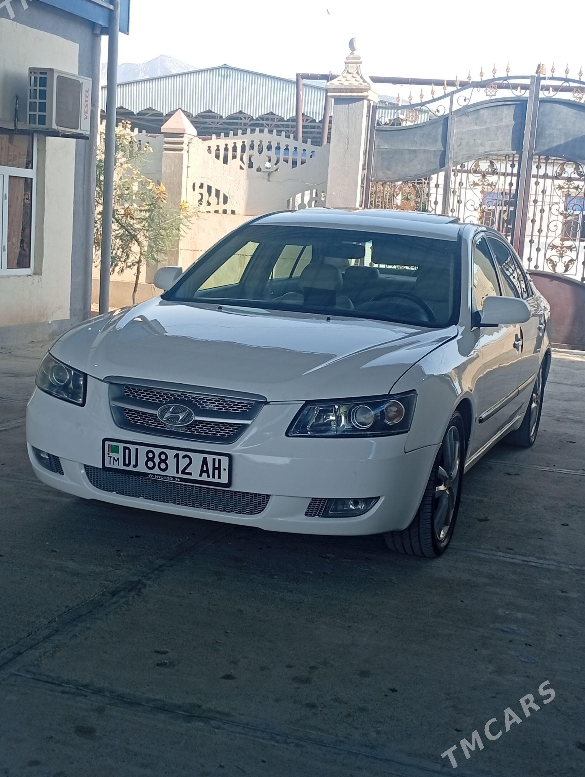 Hyundai Sonata 2006 - 130 000 TMT - Гёкдепе - img 1