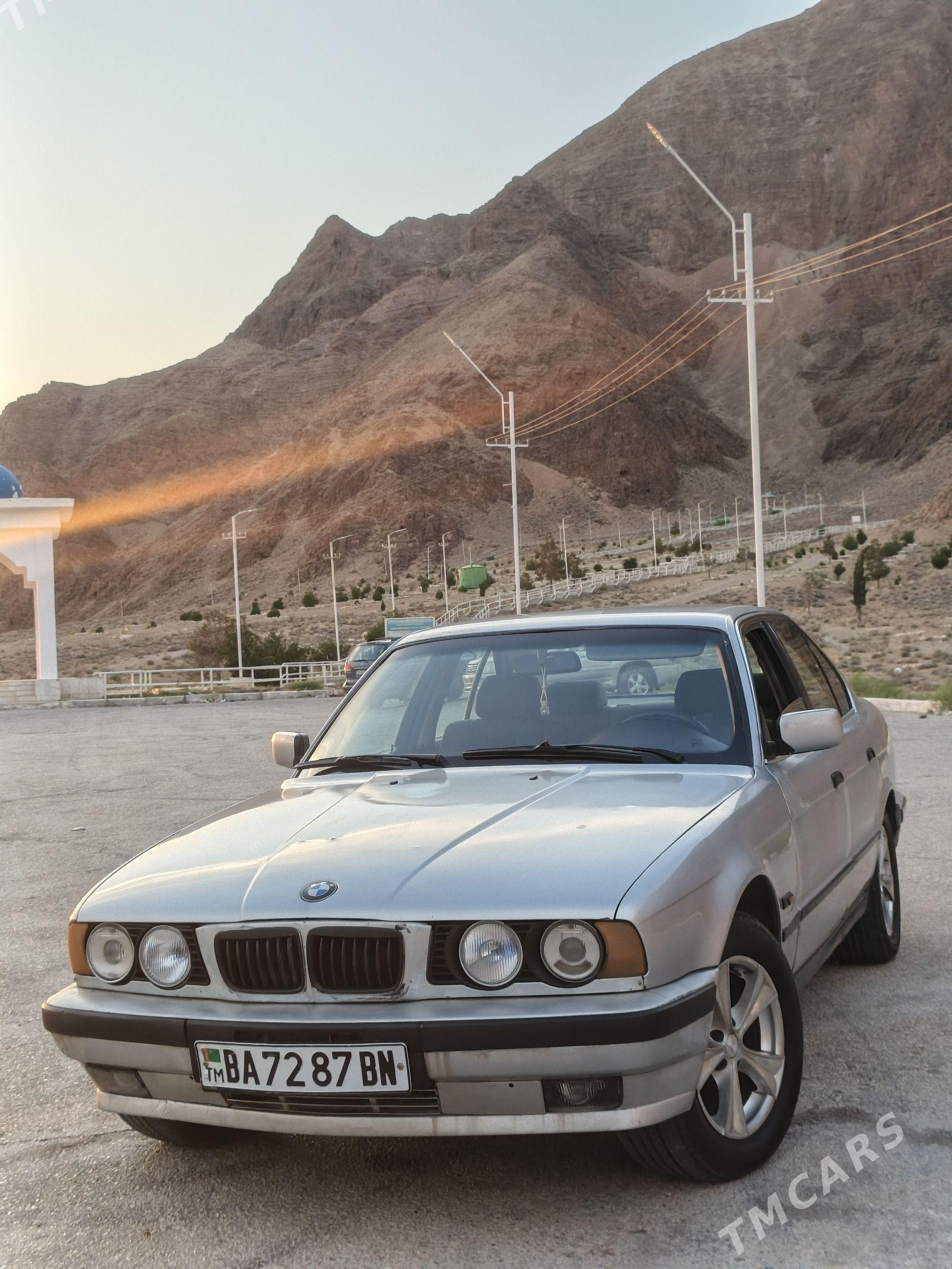 BMW E34 1995 - 55 000 TMT - Балканабат - img 1