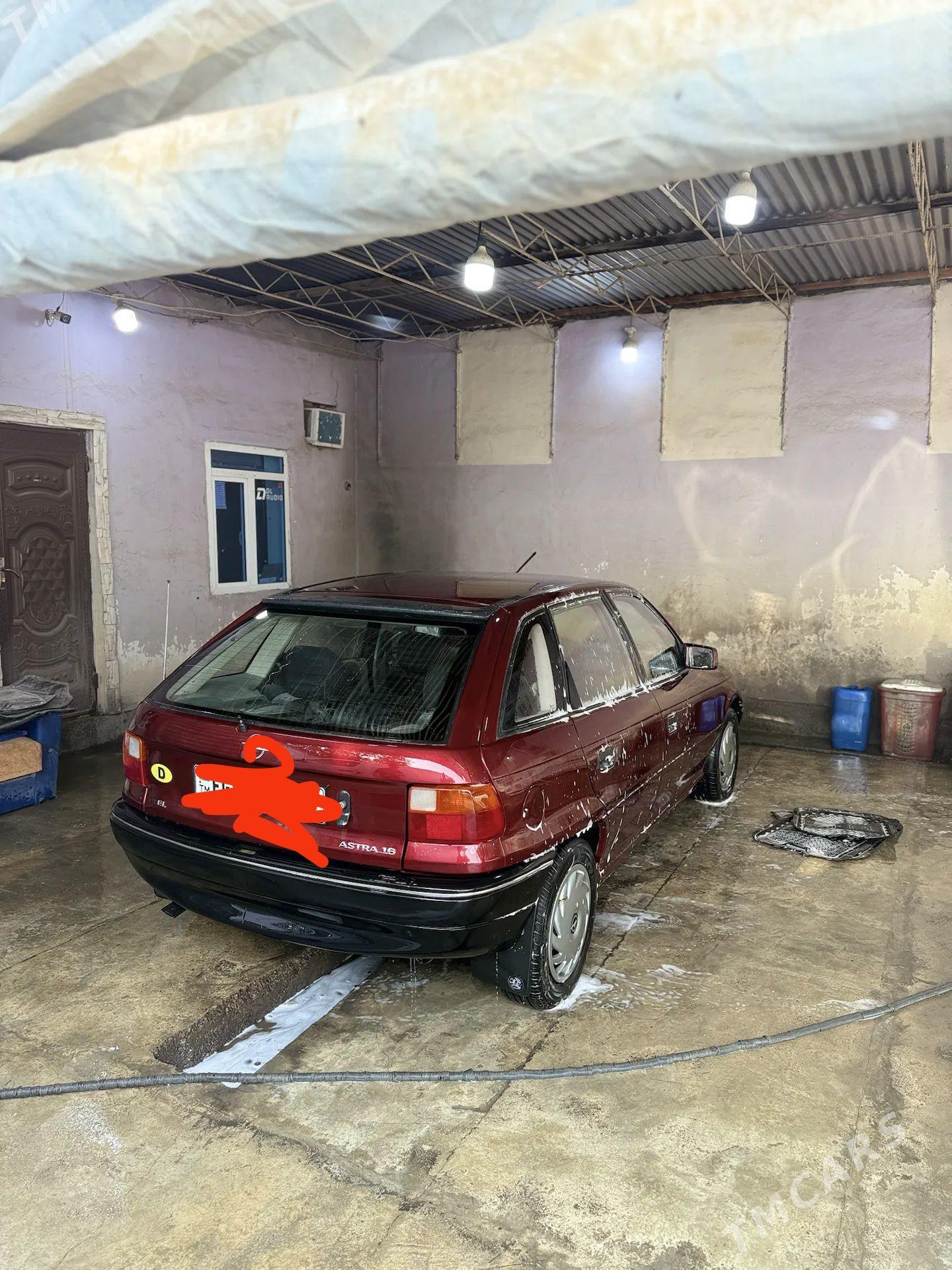 Opel Astra 1993 - 50 000 TMT - Mary - img 1