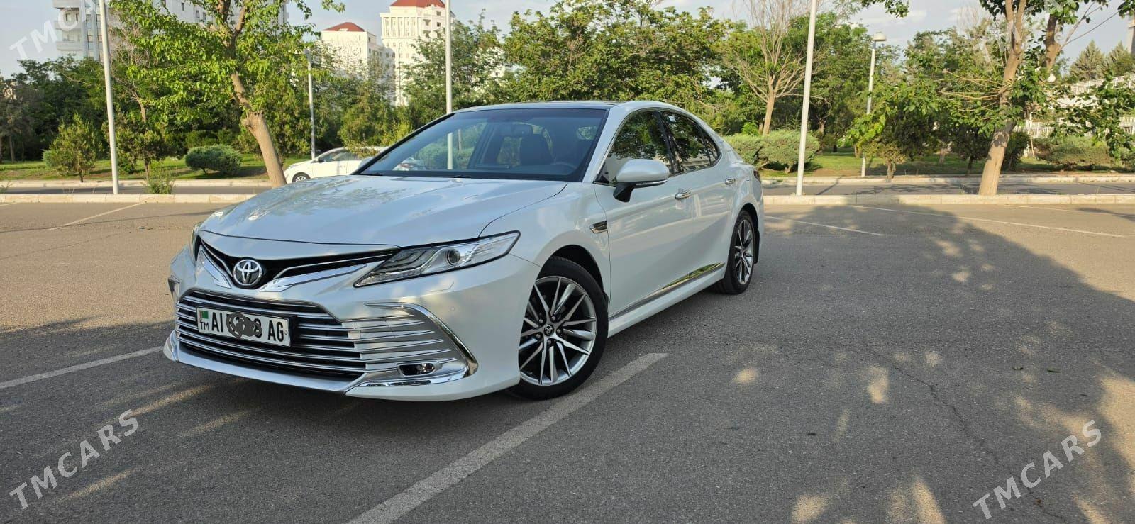 Toyota Camry 2022 - 685 000 TMT - Ашхабад - img 1