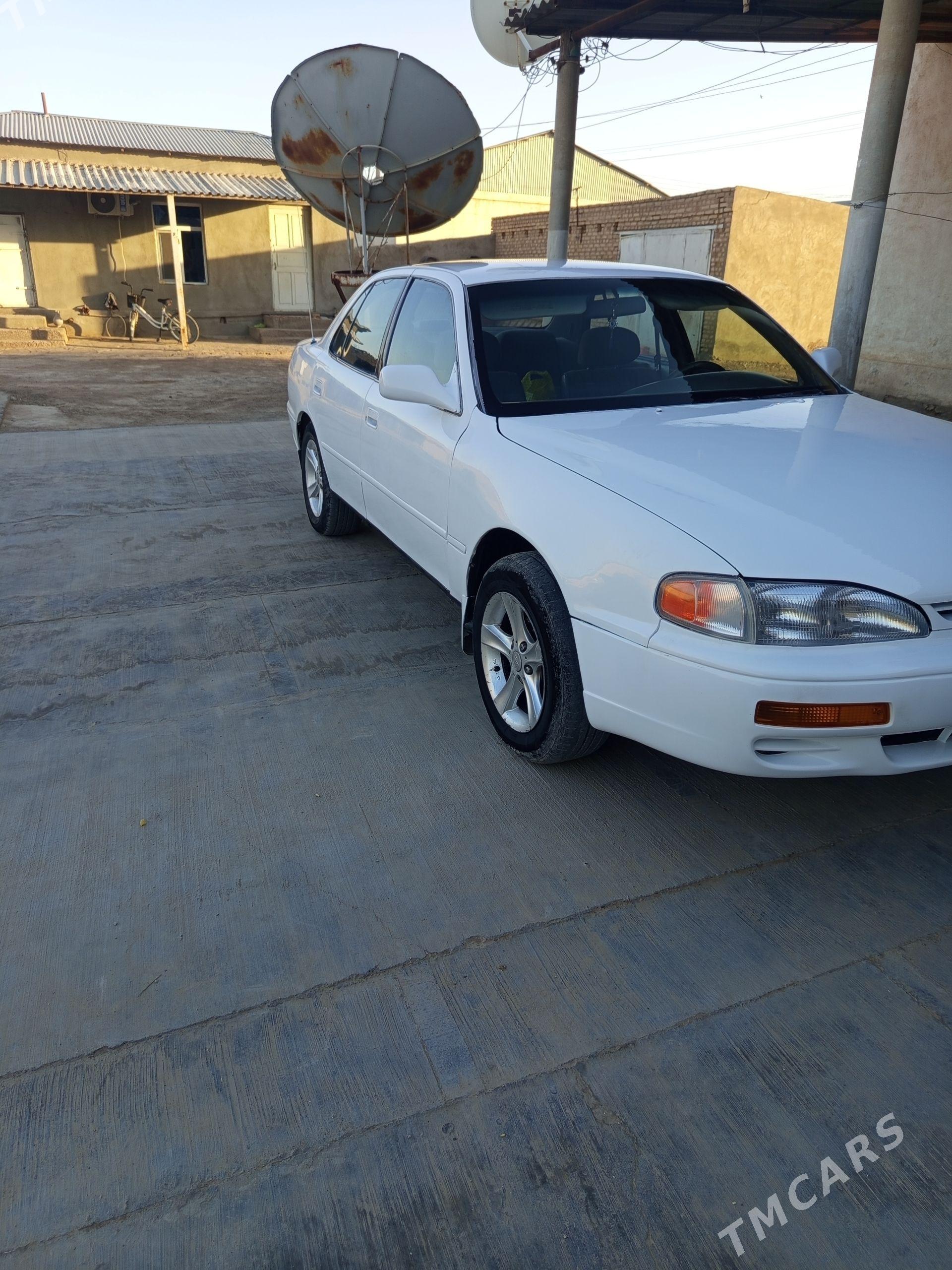 Toyota Camry 1996 - 105 000 TMT - Байрамали - img 1