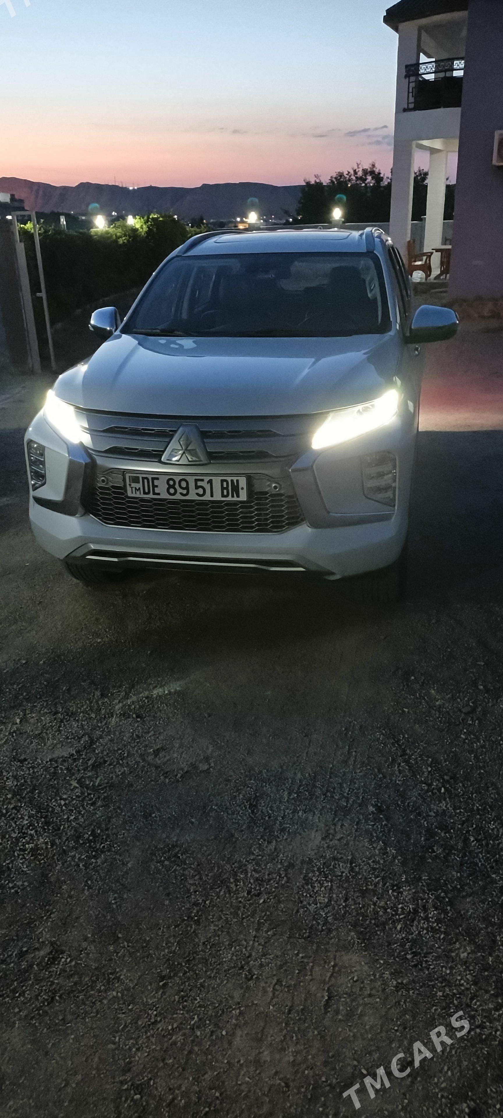 Mitsubishi Pajero 2020 - 470 000 TMT - Türkmenbaşy - img 1