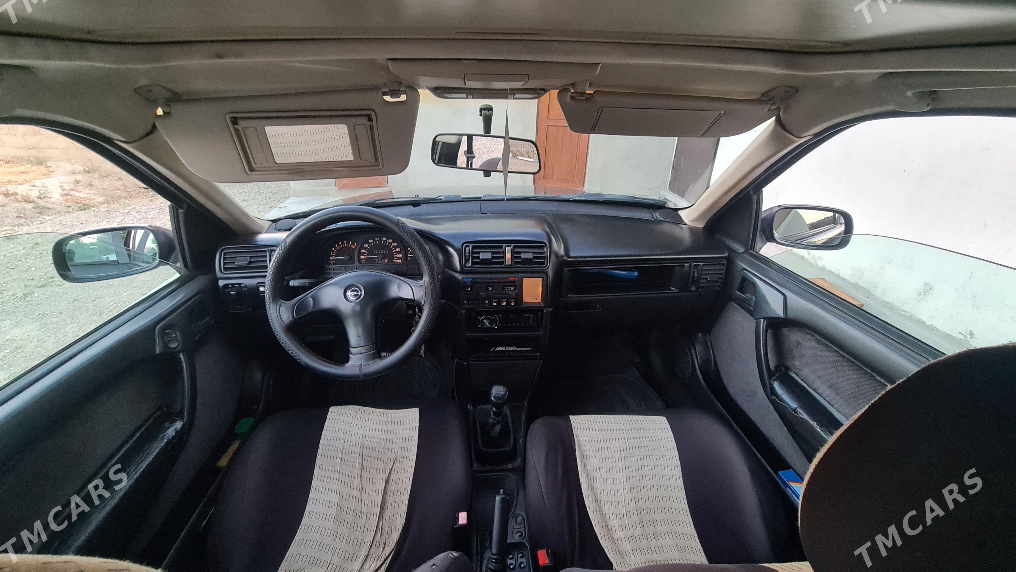 Opel Vectra 1992 - 45 000 TMT - Magtymguly - img 1